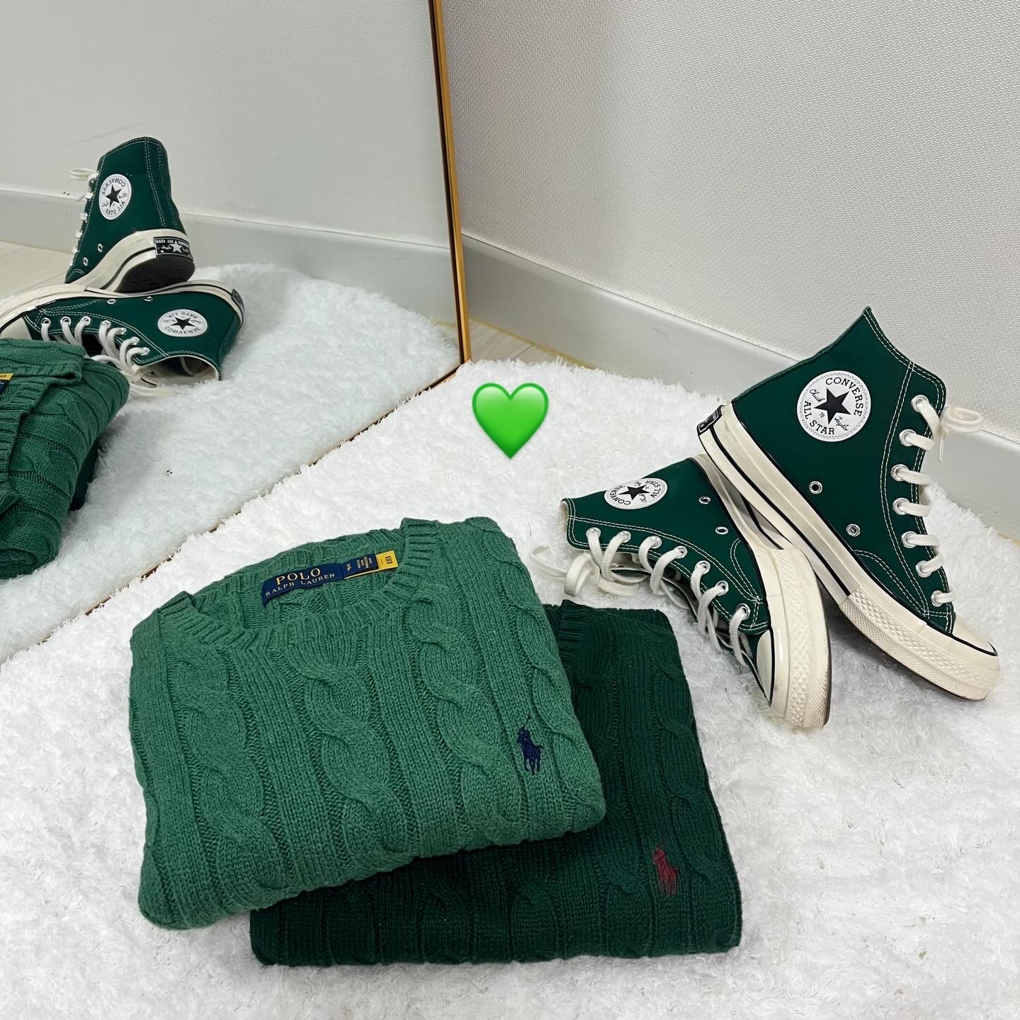Converse Chuck 70 High Midnight Clover, Nike x Peaceminusone Air Force 1 Low Para-Noise 2.0 착용 스타일 - 1