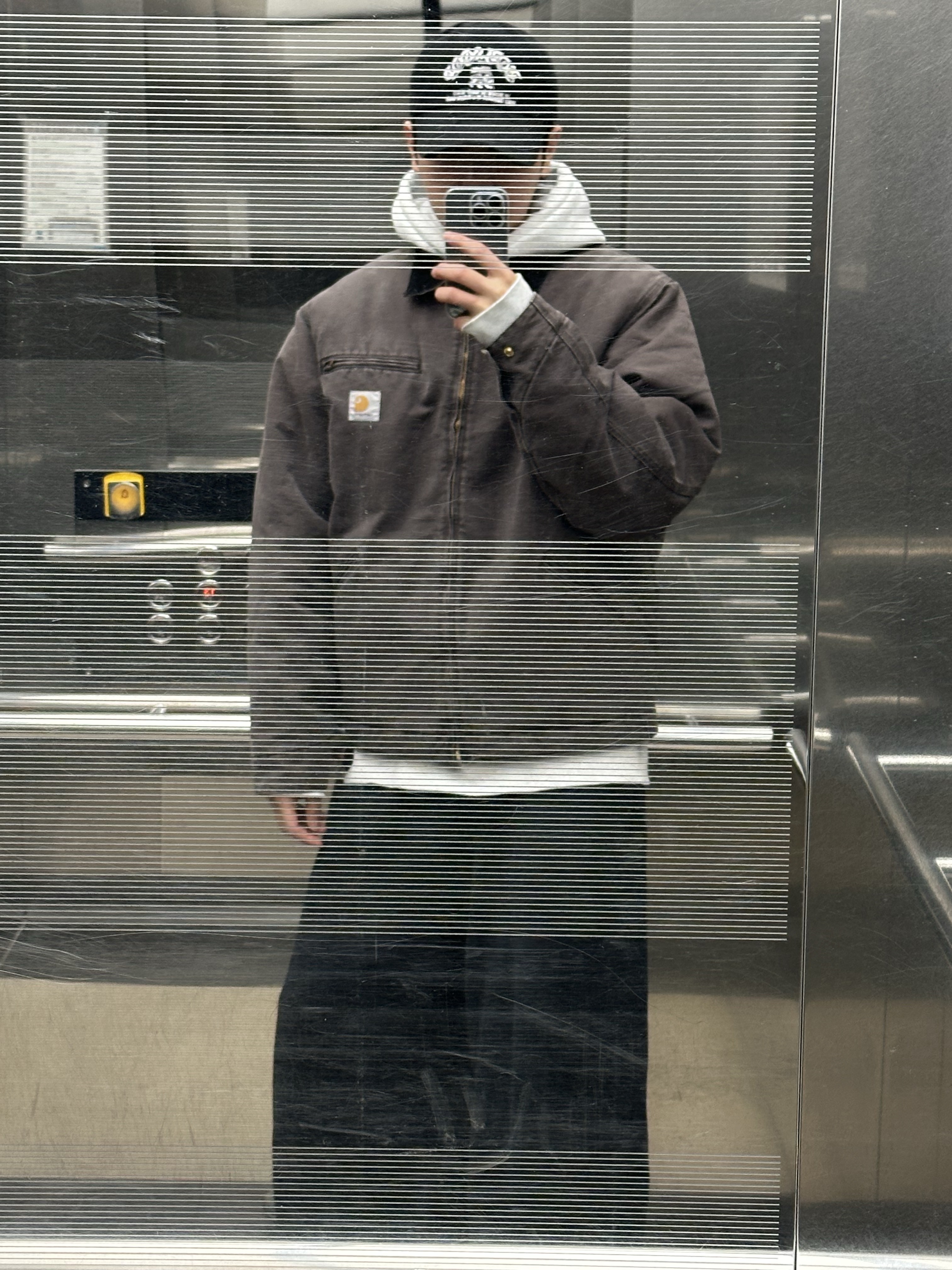 Carhartt WIP OG Detroit Jacket Tobacco Black 착용 스타일 - 2