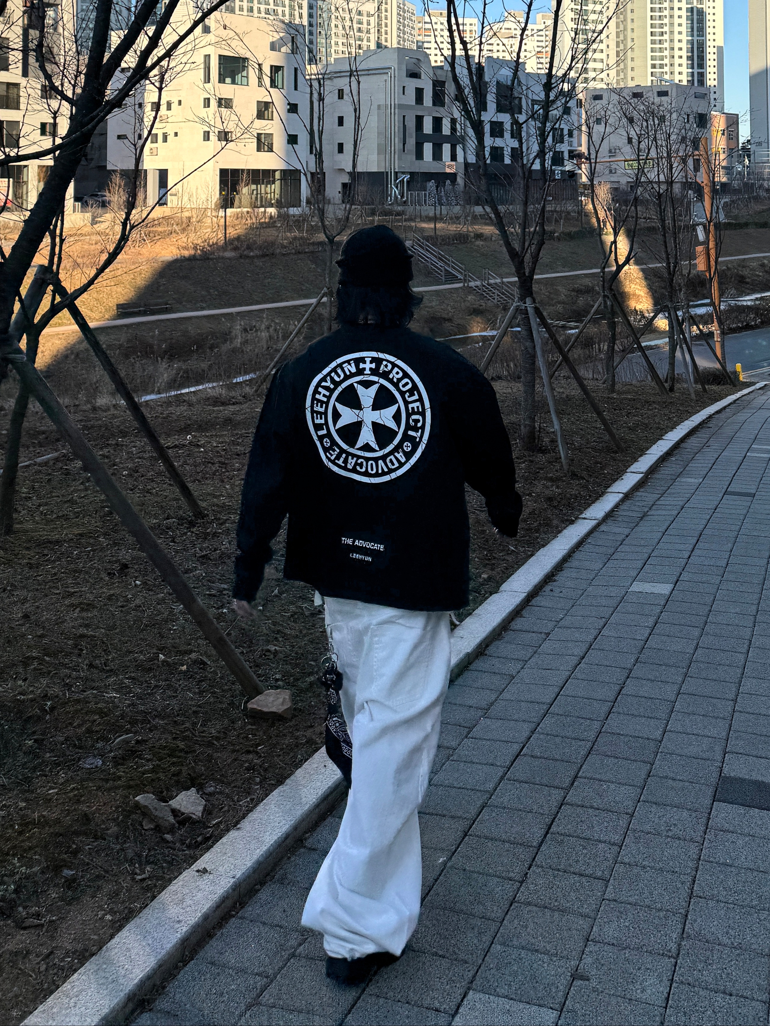 Nike ACG Lava Flow Therma-Fit ADV Jacket Black Summit White - Asia, Supreme Overdyed Beanie Black 착용 스타일 - 7
