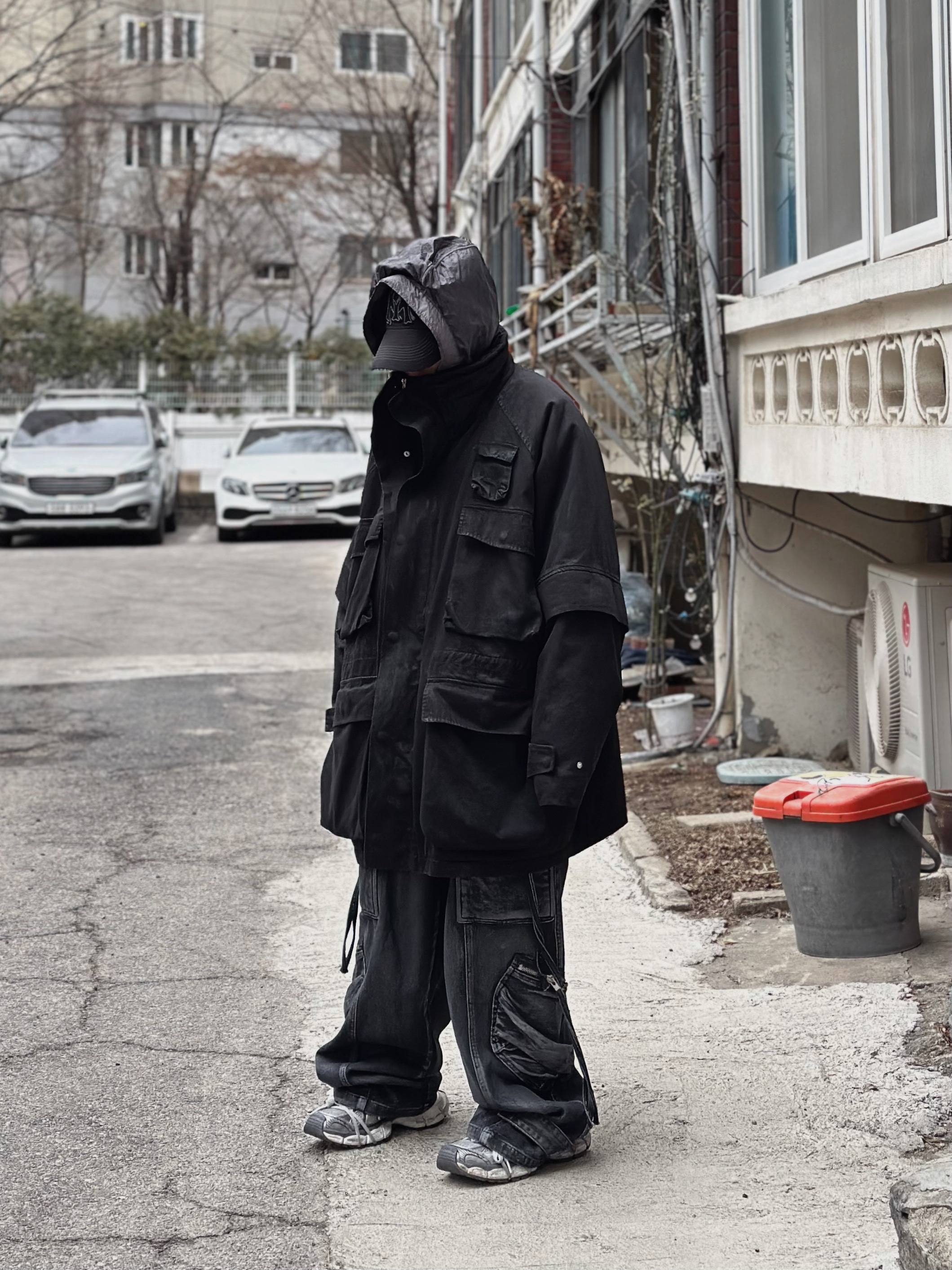 Balenciaga 3XL Sneakers Light Beige 착용 스타일 - 4