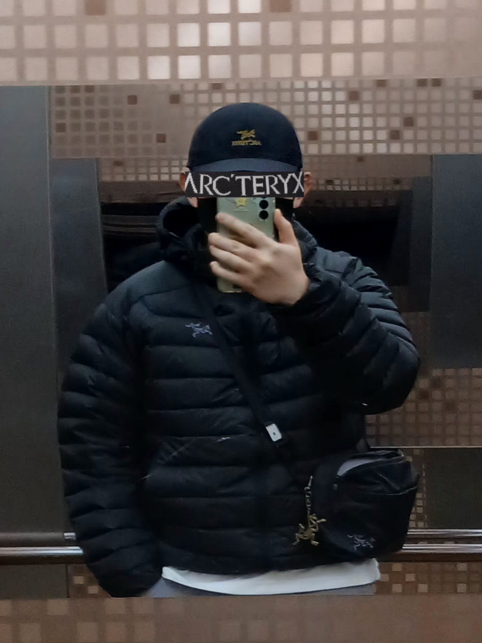 Arc'teryx Bird Word Cap 24K Black, Arc'teryx Kragg Cotton LS T-Shirt 24K Black 착용 스타일 - 4