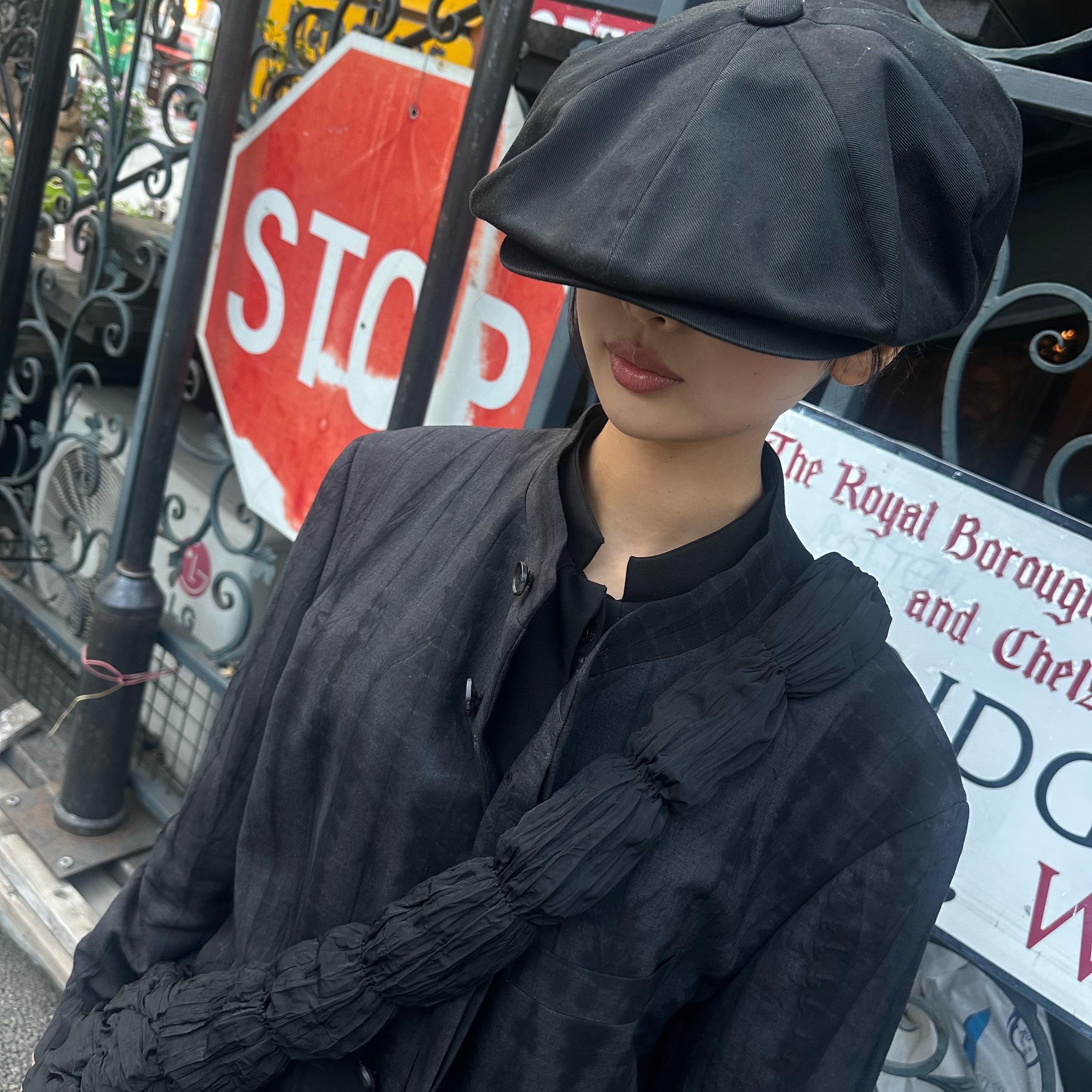 COS Ripple Crossbody Bag Black 착용 스타일