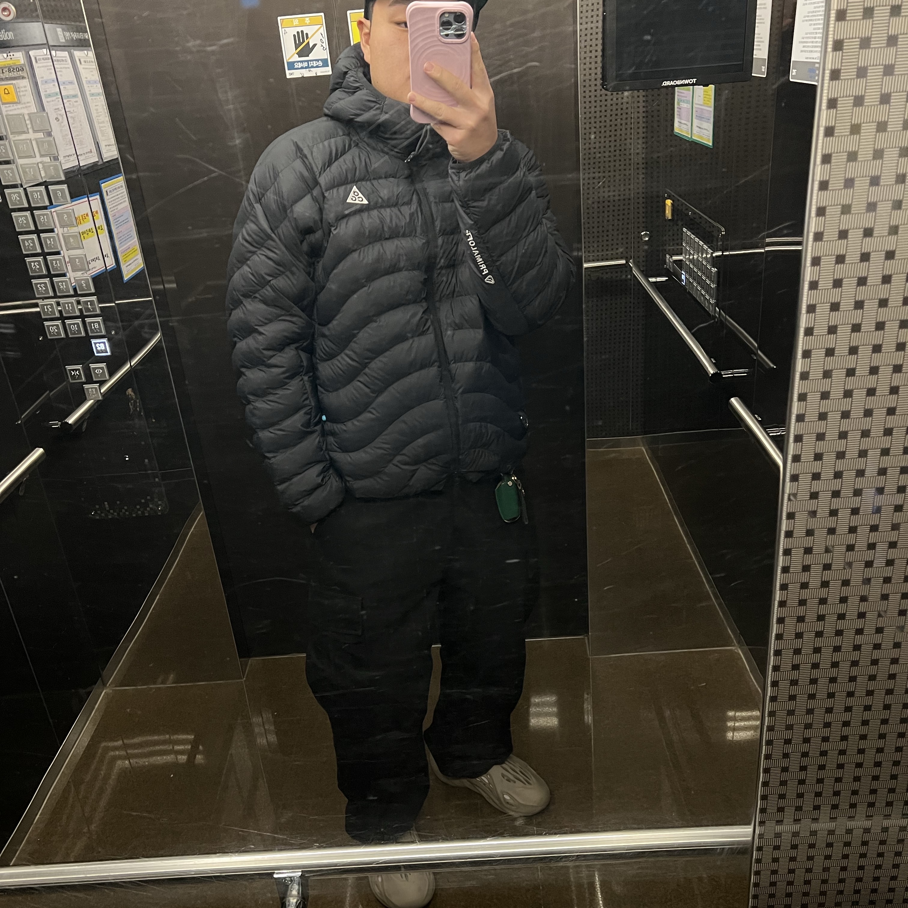 Nike ACG Lava Flow Therma-Fit ADV Jacket Black Summit White - Asia, Gucci Ohpidia Keychain 착용 스타일