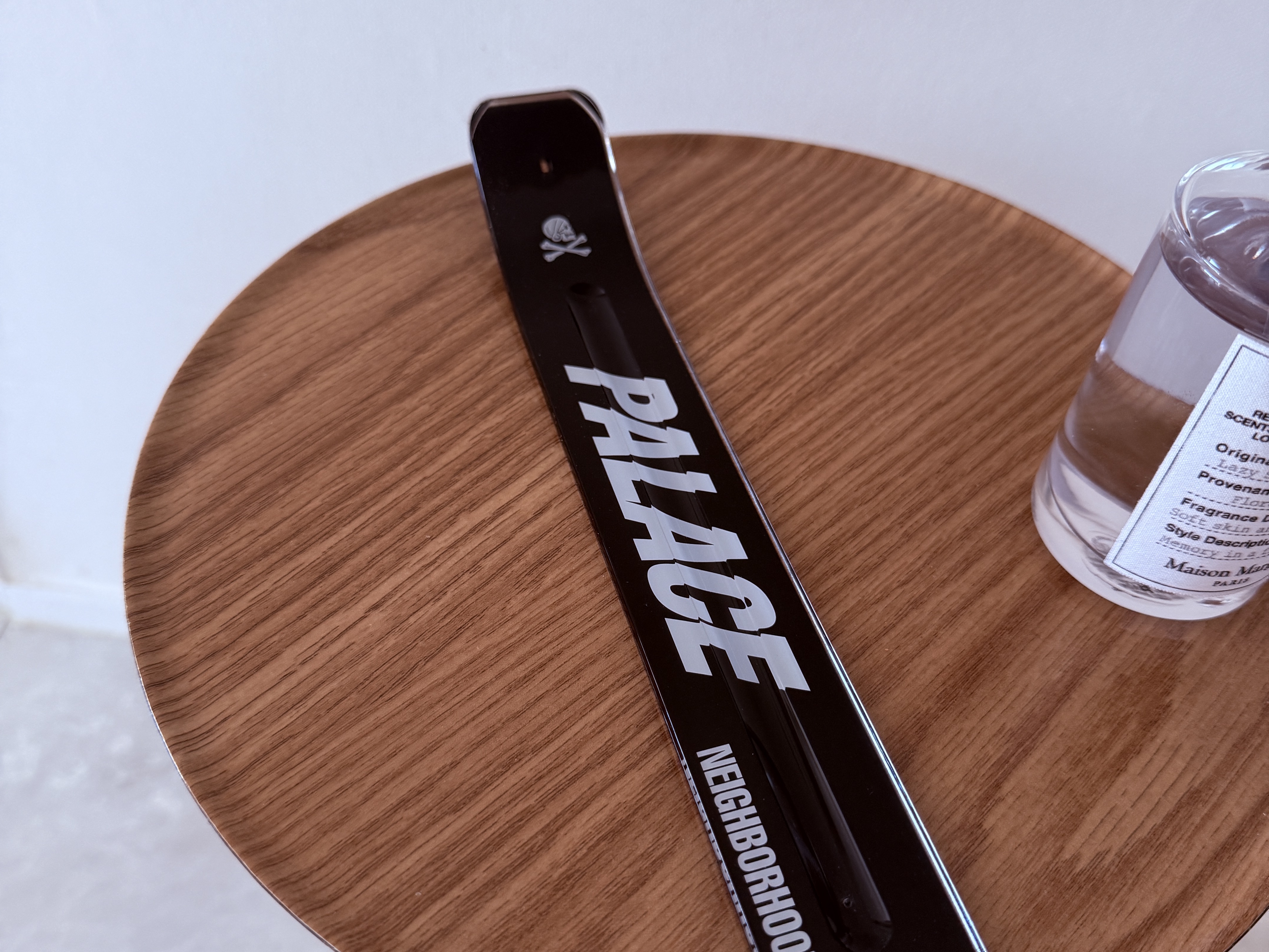 Palace x Neighborhood Incense Tray Black - 25FW 착용 스타일