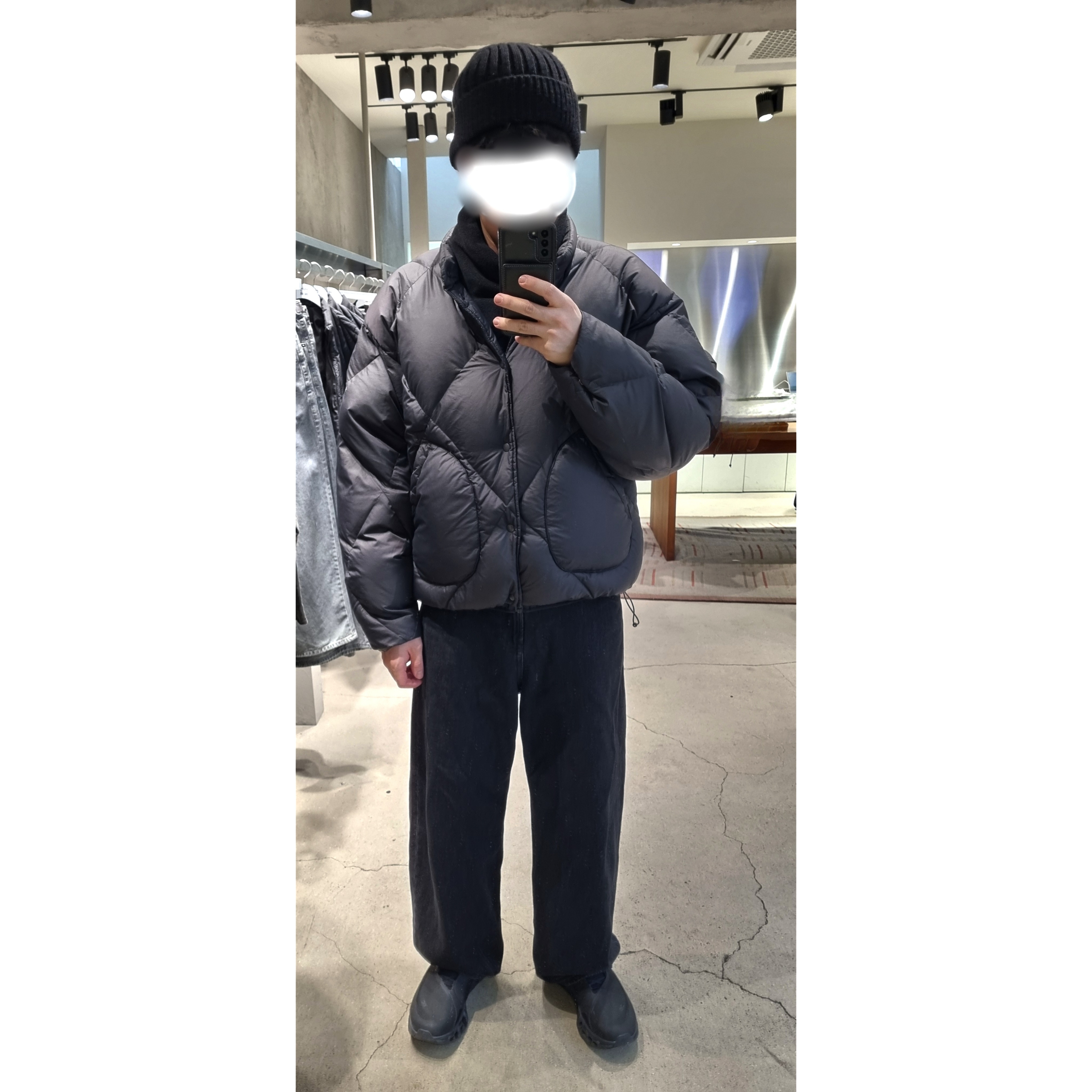 On Running x Post Archive Faction (Paf) Cloudmonster 2 Black Magnet, Polyteru Rhombus Down Puffer Jacket Black Charcoal 착용 스타일 - 1