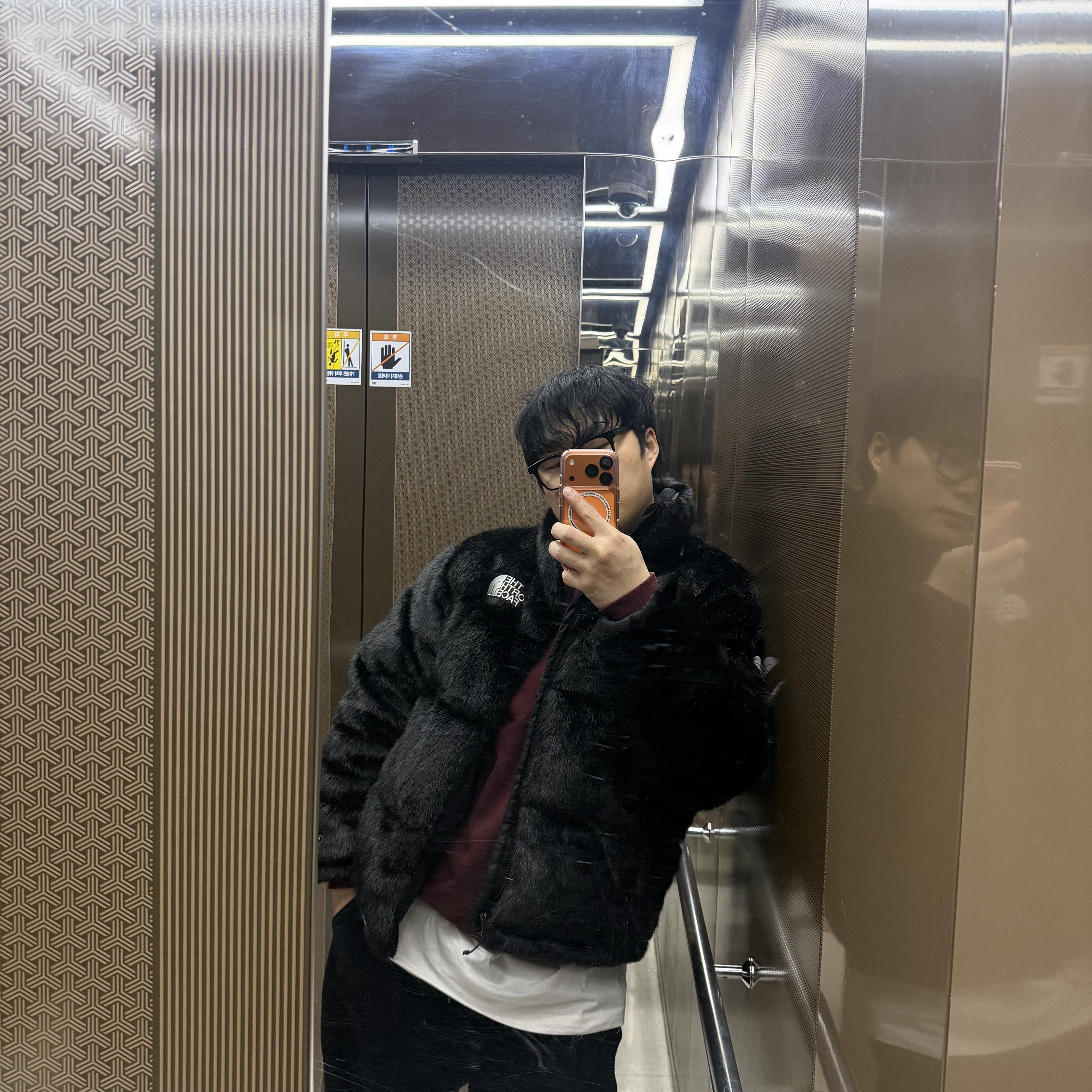 Uniqlo x Needles Fleece Wide Pants Black - KR, Jordan 1 Retro High OG Chicago 2022 착용 스타일