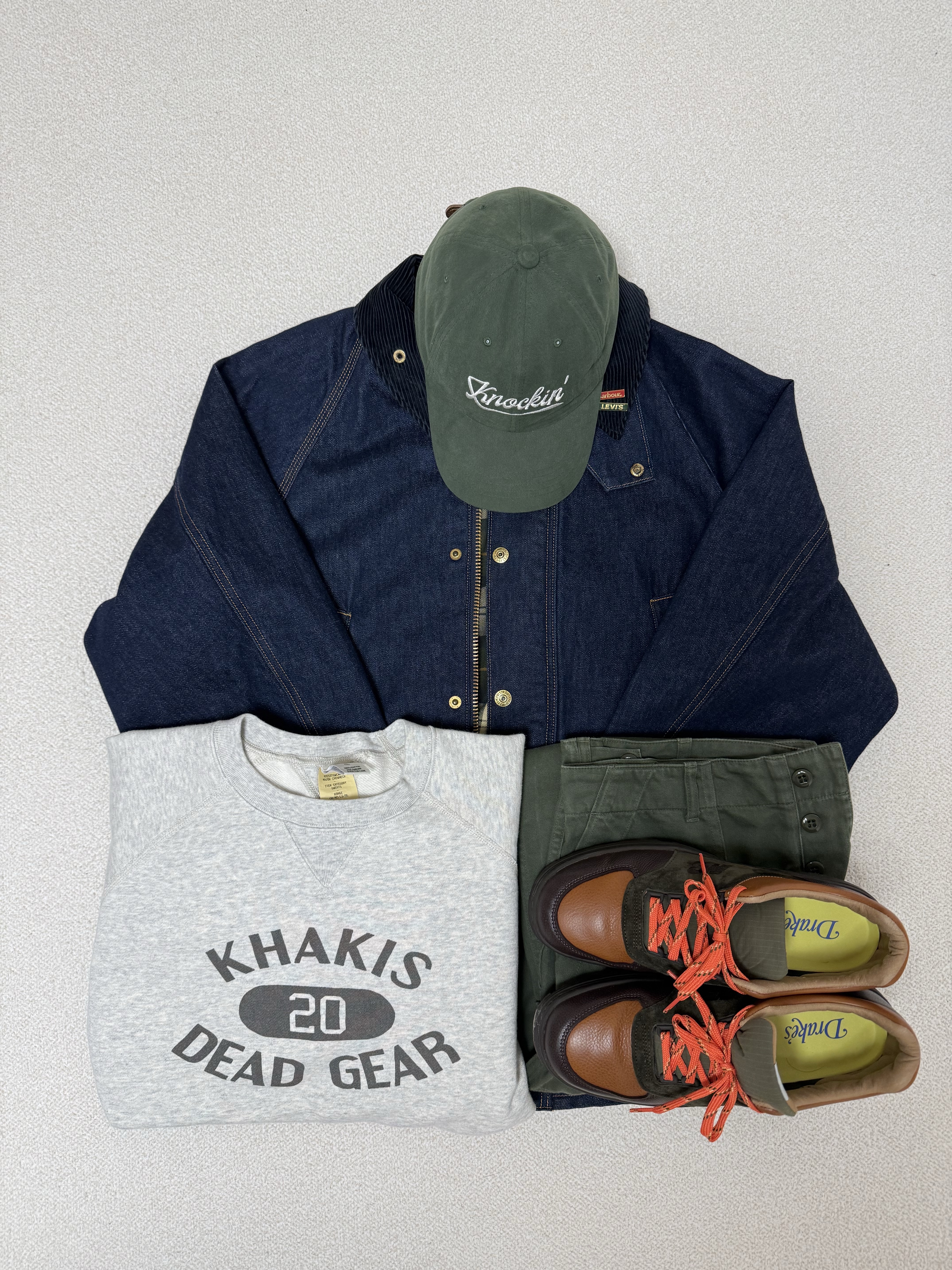 New Balance x Drake's Allerdale Made in UK Brown Olive 착용 스타일 - 1
