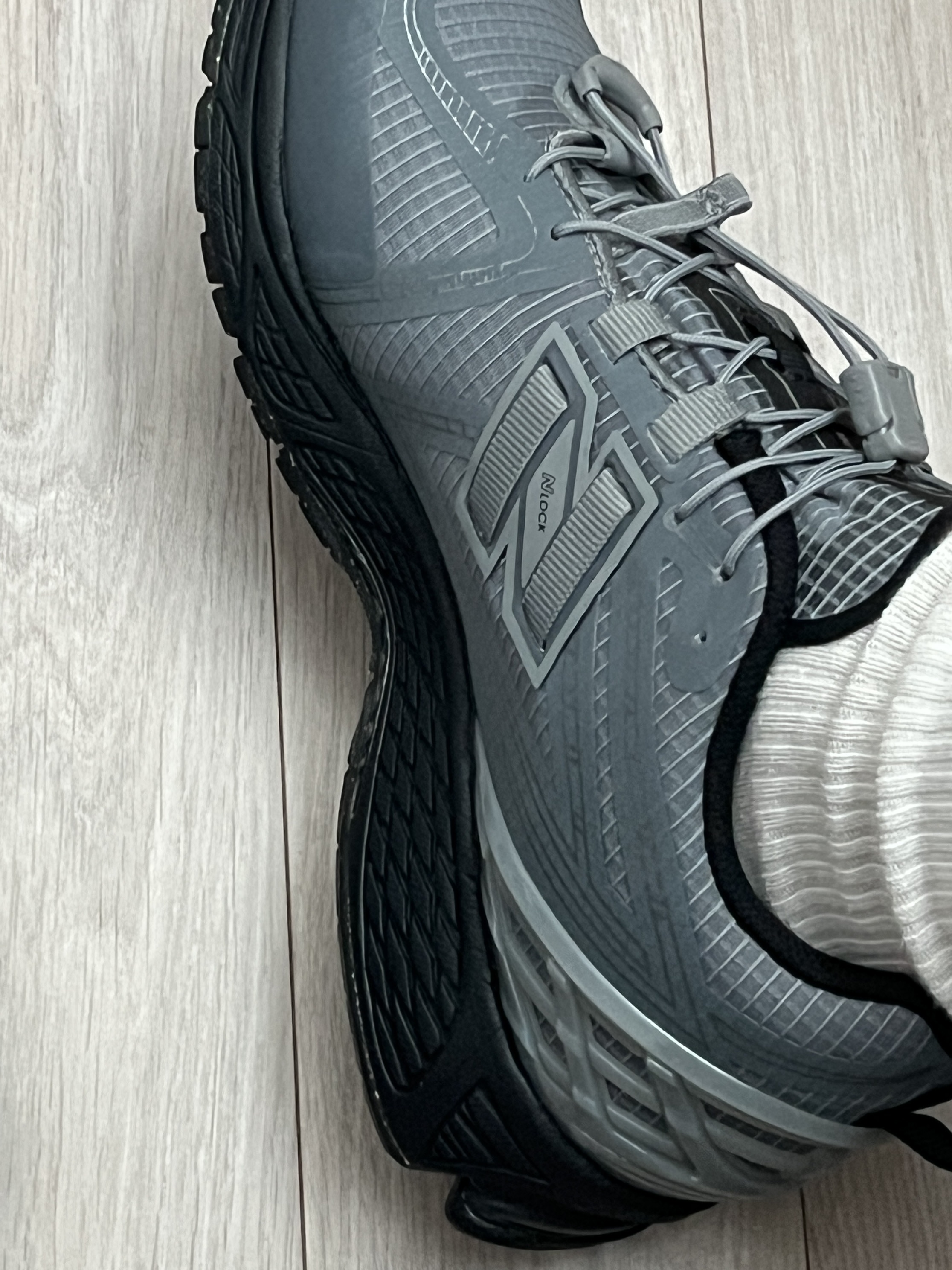New Balance 1906R Slate Grey 착용 스타일 - 4