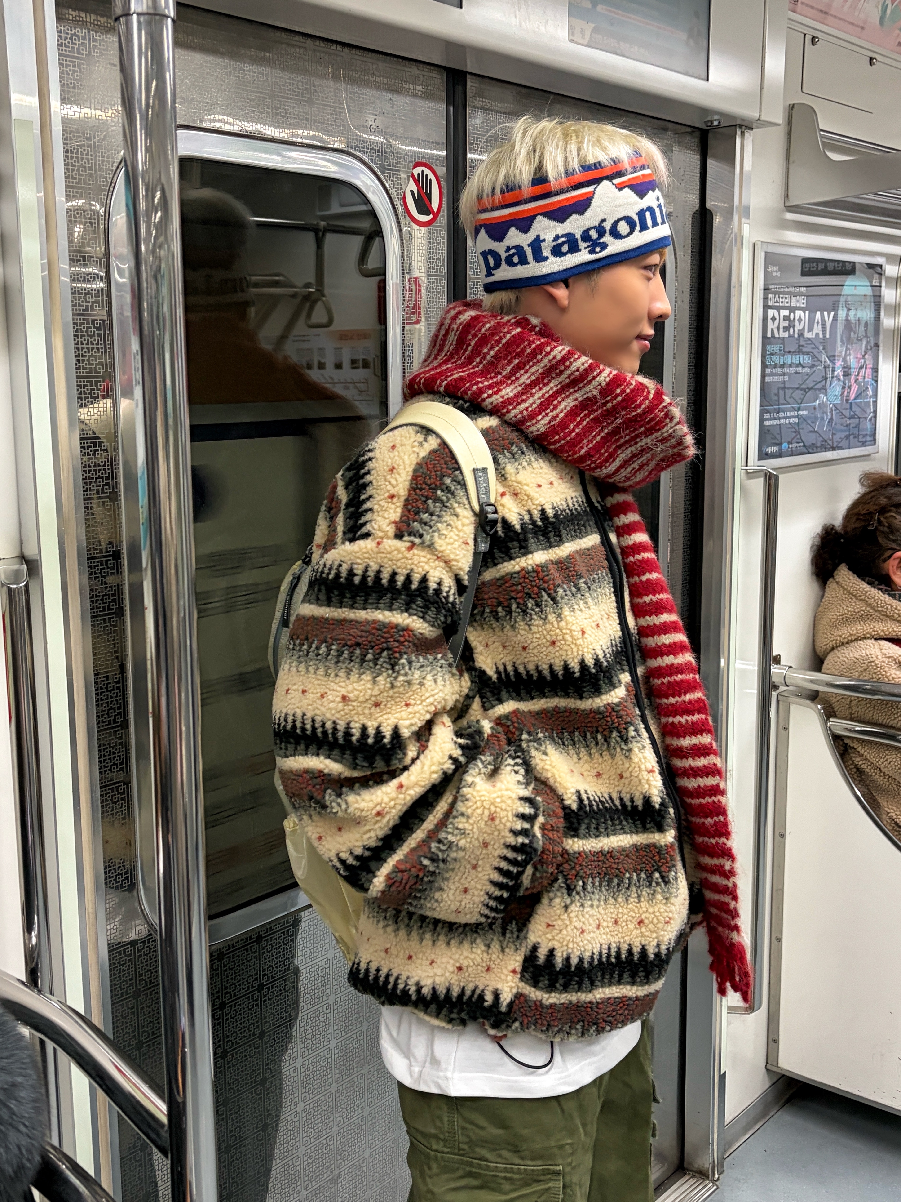 (W) Patagonia Powder Town Headband Fitz Roy Sunrise Birch White 착용 스타일