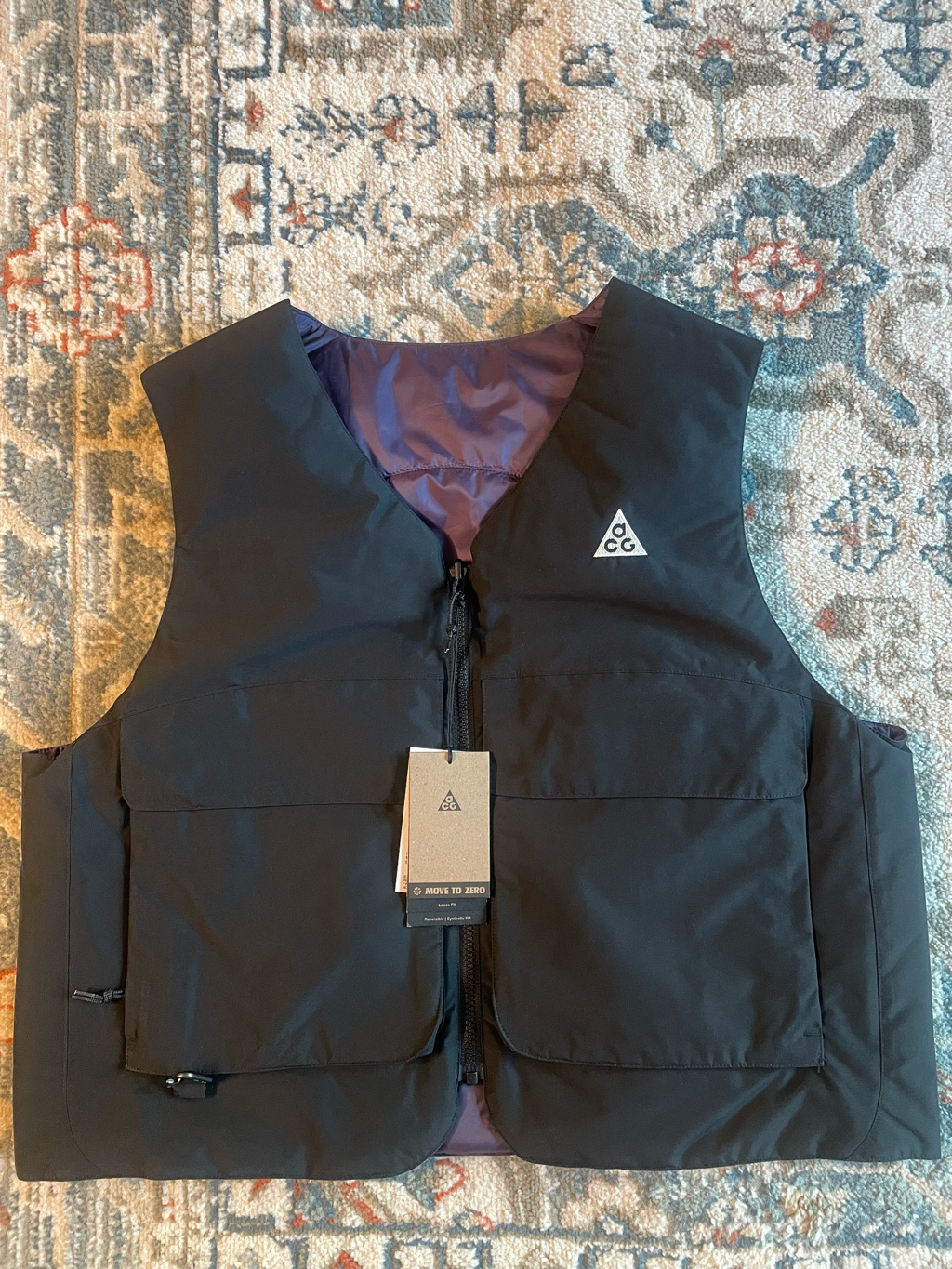 Nike ACG Primaloft Skull Peak Reversible Vest Black Dark Raisin - Asia 착용 스타일 - 1