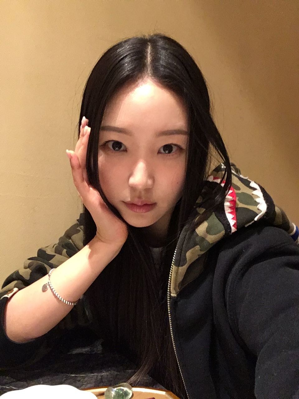 BAPE 1st Camo Shark Full Zip Hoodie Black, Tiffany & Co. Return to Tiffany Heart Tag Bead Bracelet Silver 착용 스타일