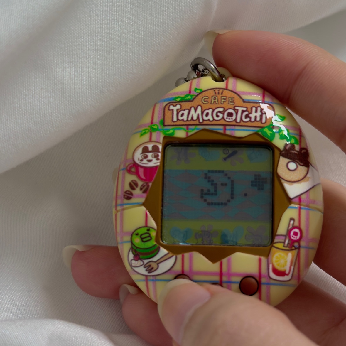 Tamagotchi Original Dama Cafe 착용 스타일