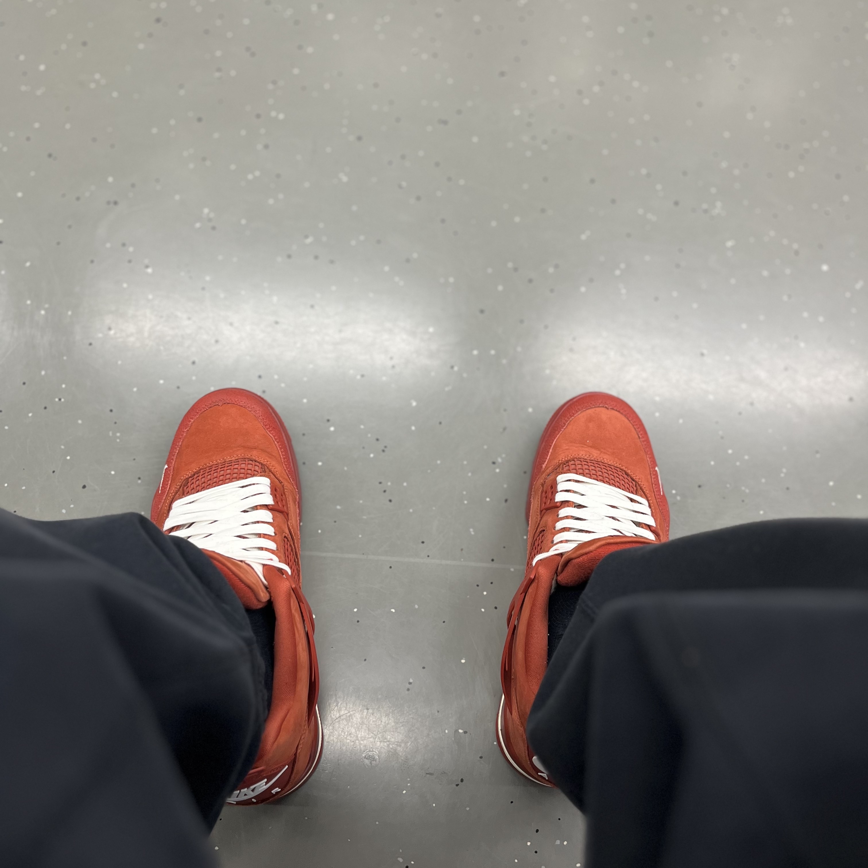 Jordan 4 x Nigel Sylvester Retro OG SP Brick by Brick 착용 스타일 - 2
