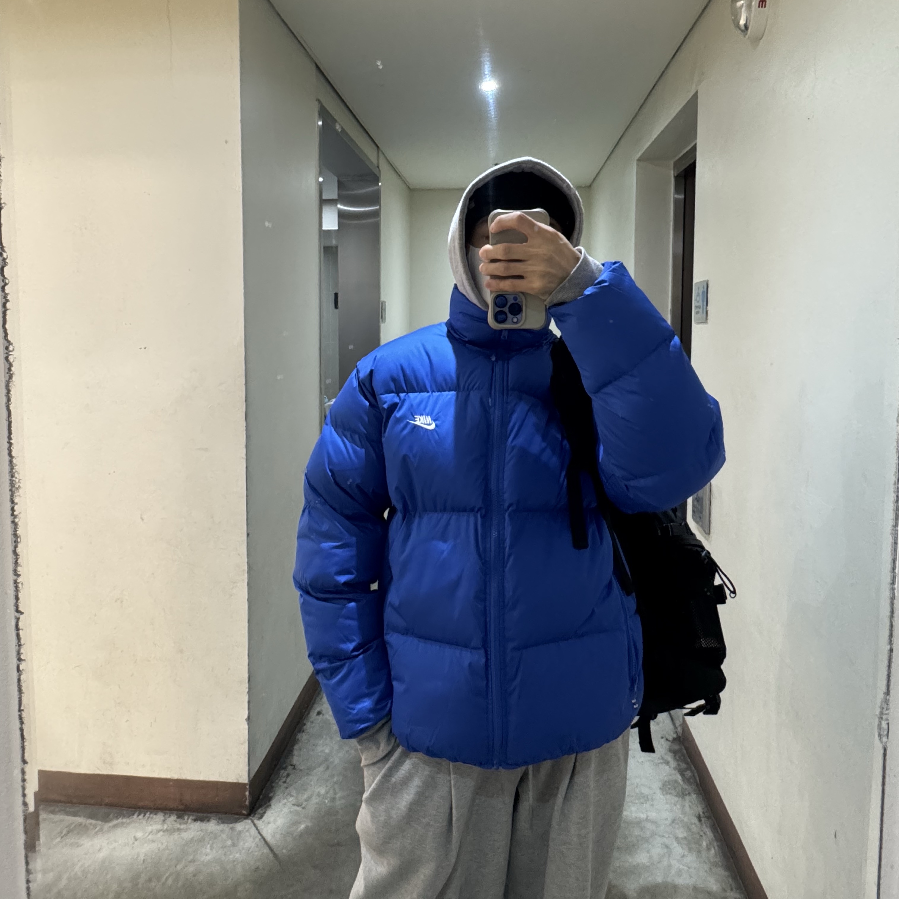 Nike NSW Puffer Jacket Game Royal White - Asia 착용 스타일