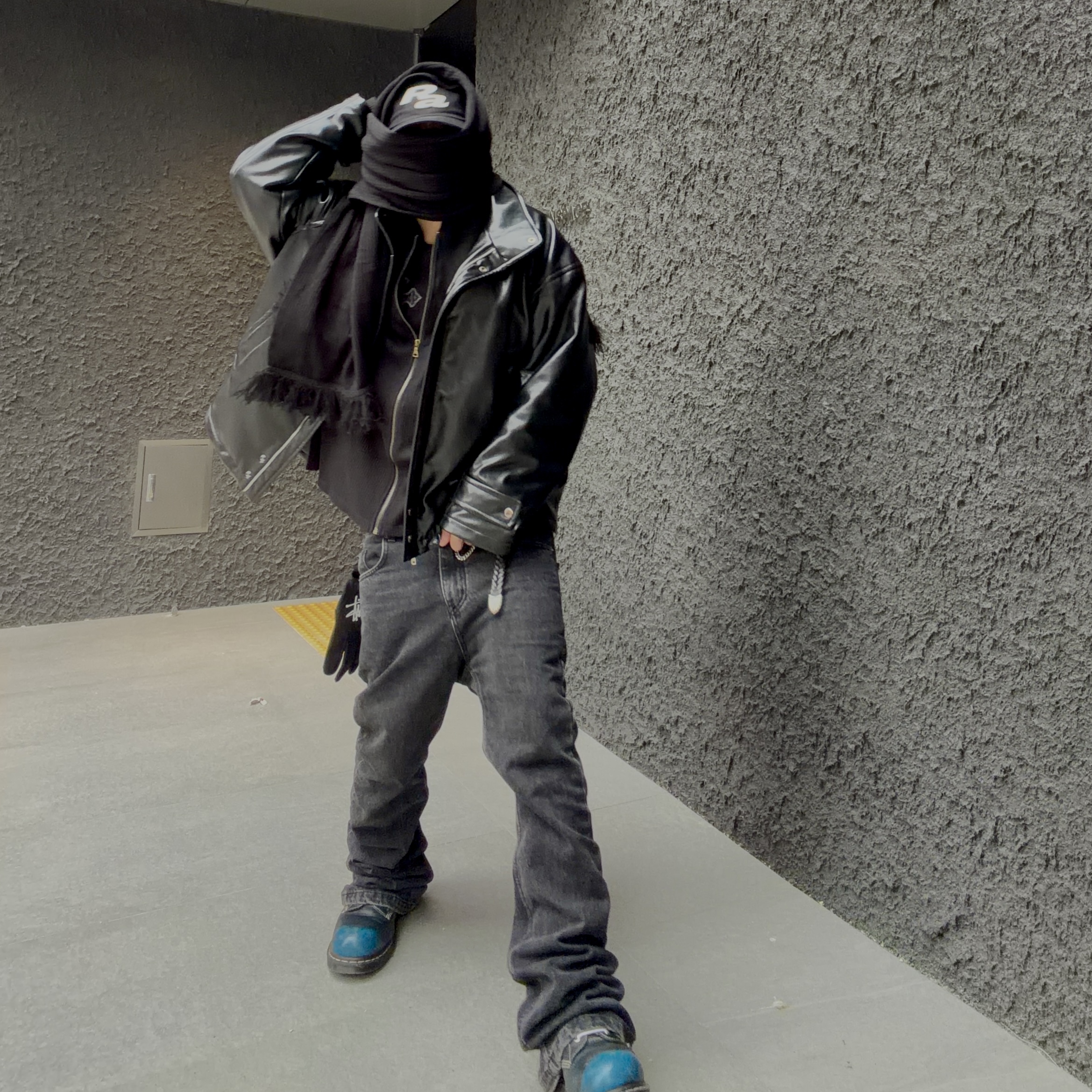 Jieda Western Belt Black, Stussy Mechanix Gloves Black 착용 스타일 - 4
