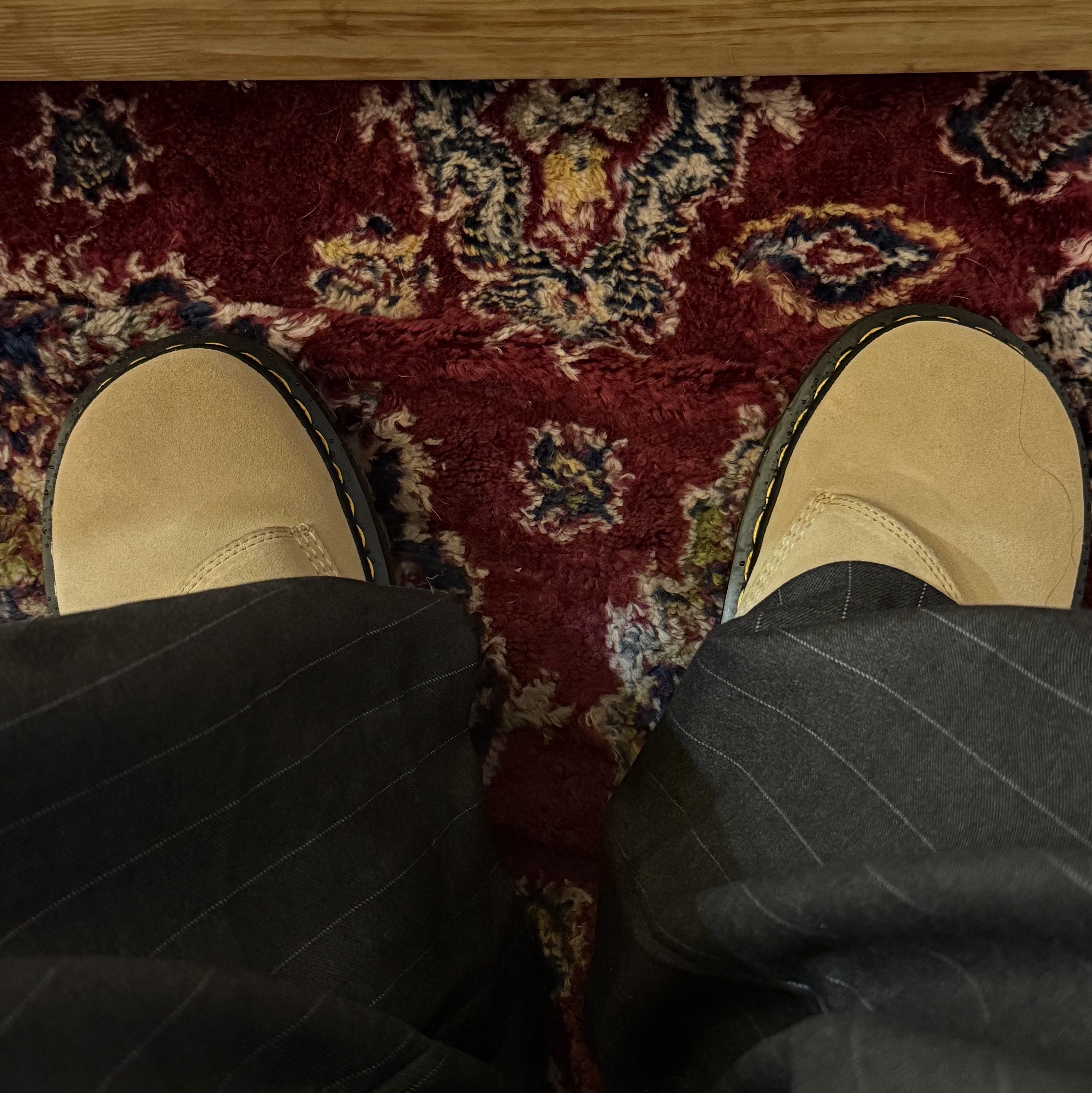 Dr. Martens Zebzag Anywair Mules Tan 착용 스타일 - 2