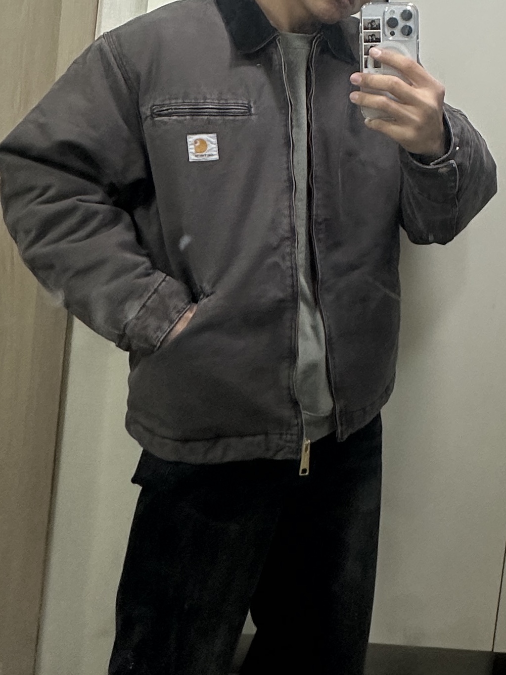 Carhartt WIP OG Detroit Jacket Tobacco Black 착용 스타일 - 2