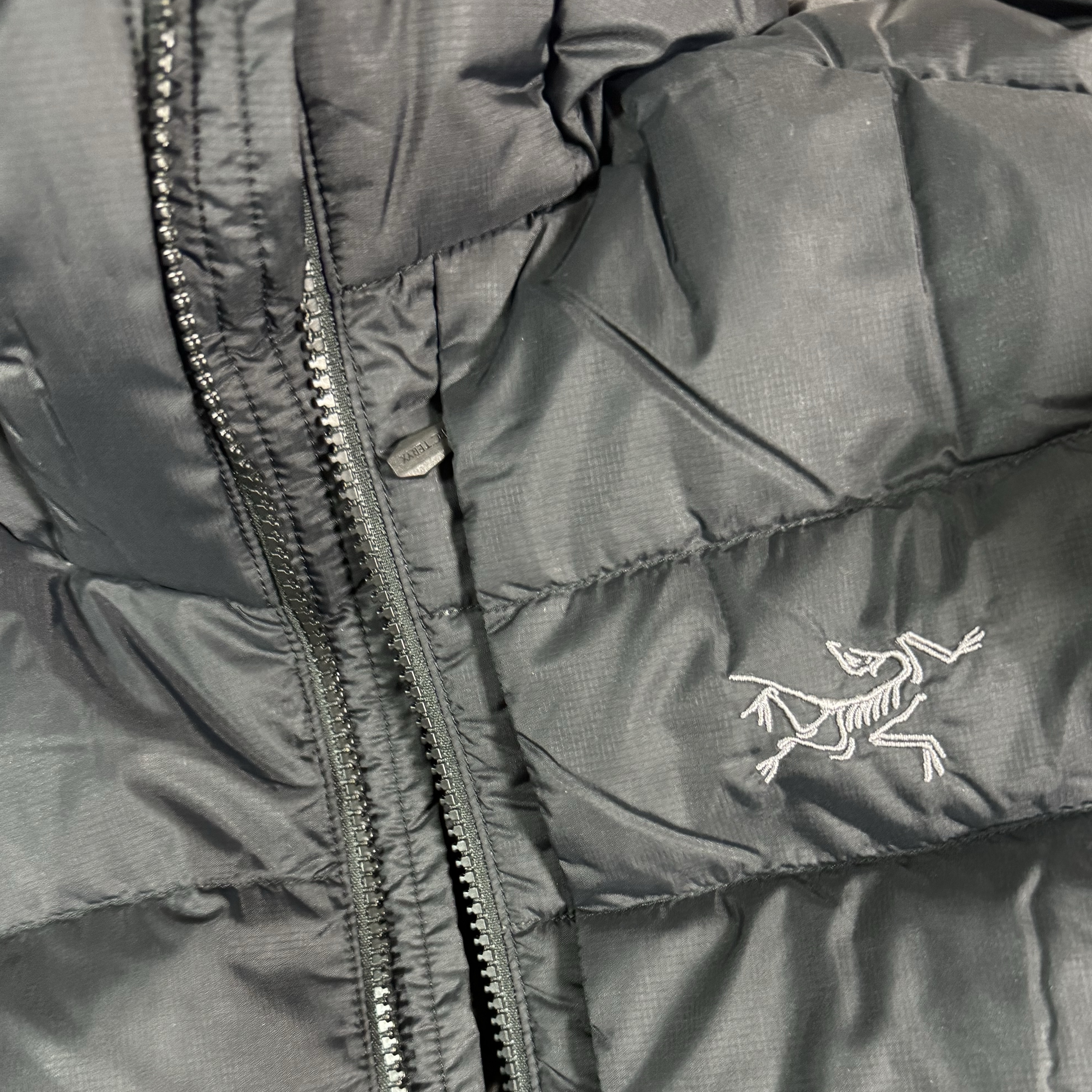 Arc'teryx Thorium Hoody Black 착용 스타일