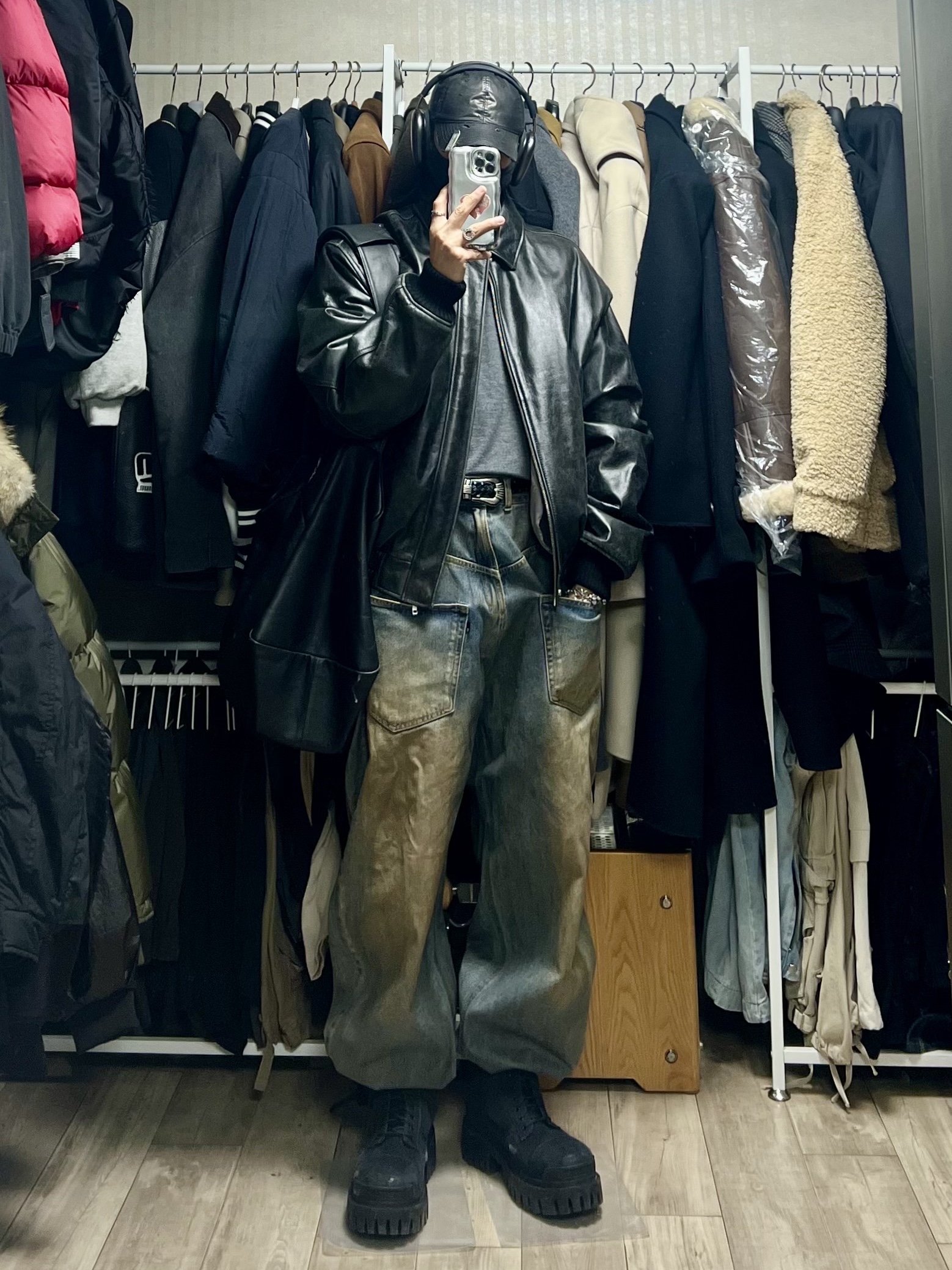 Balenciaga Combat Strike 20mm Boots Black, Project G/R Coated Backward Denim Pants Blue 착용 스타일