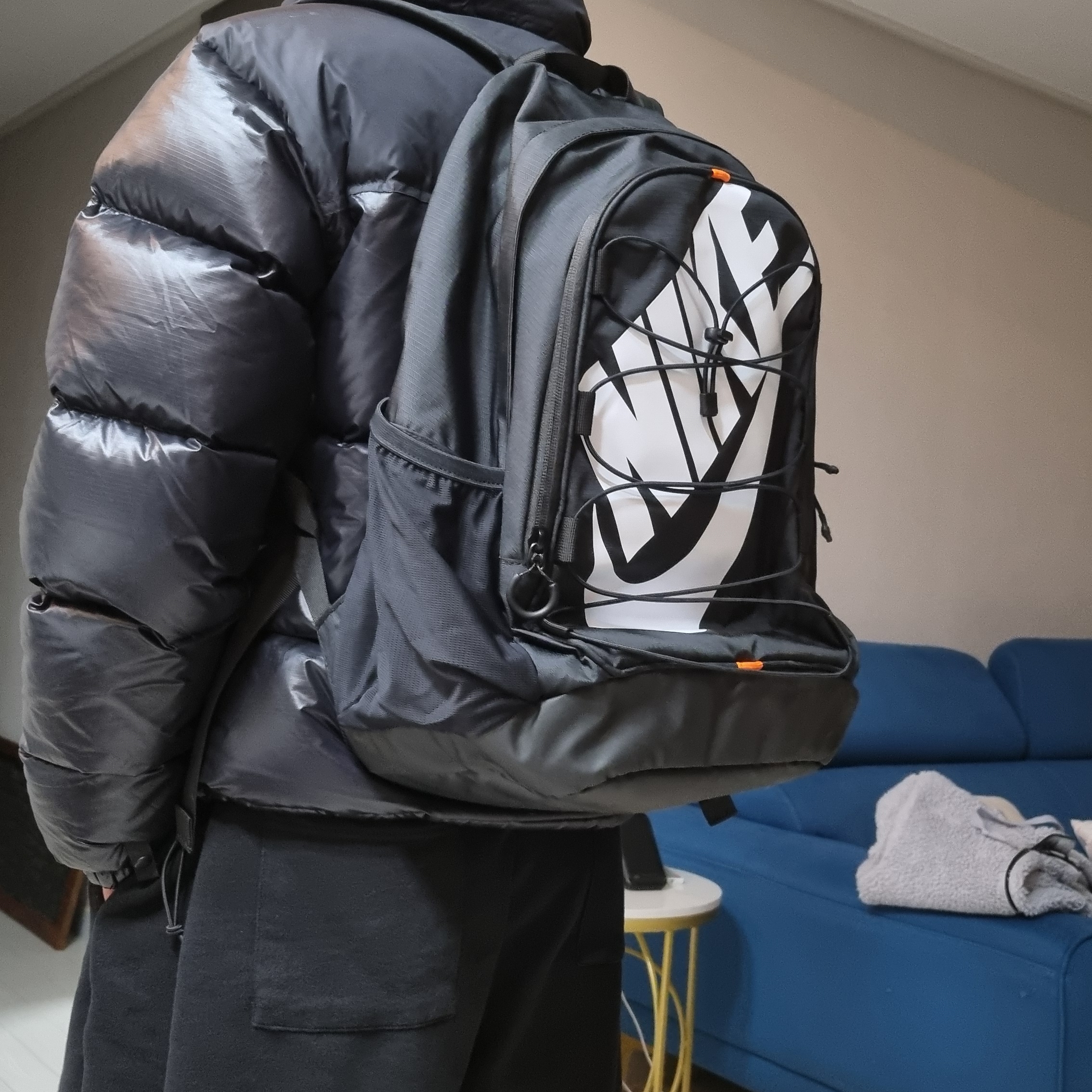 Nike Hayward Backpack 26L Black White 착용 스타일