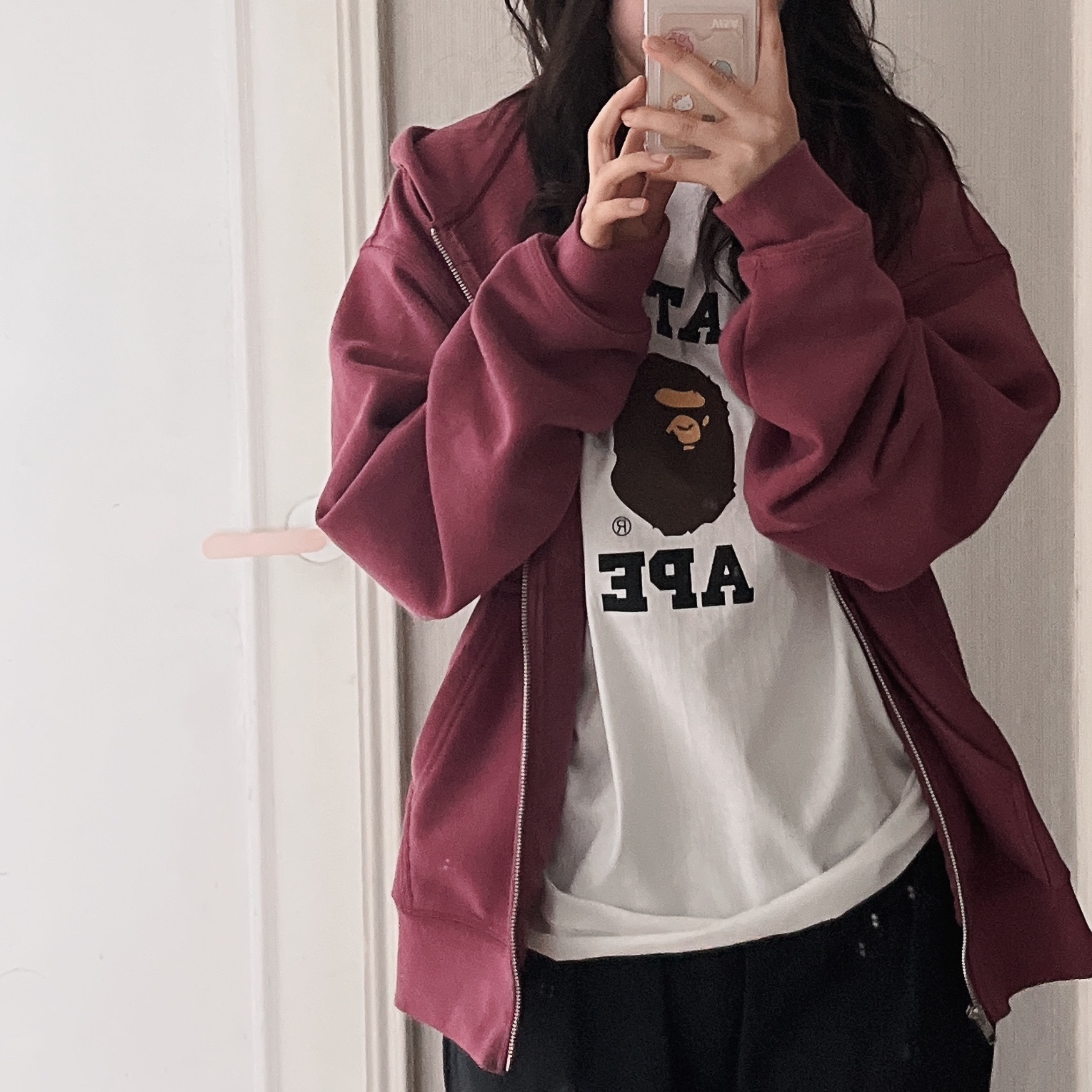 Adidas Superstar 82 Mesa Core Black, Stussy World Tour Zip Hoodie Berry 2024 착용 스타일 - 2