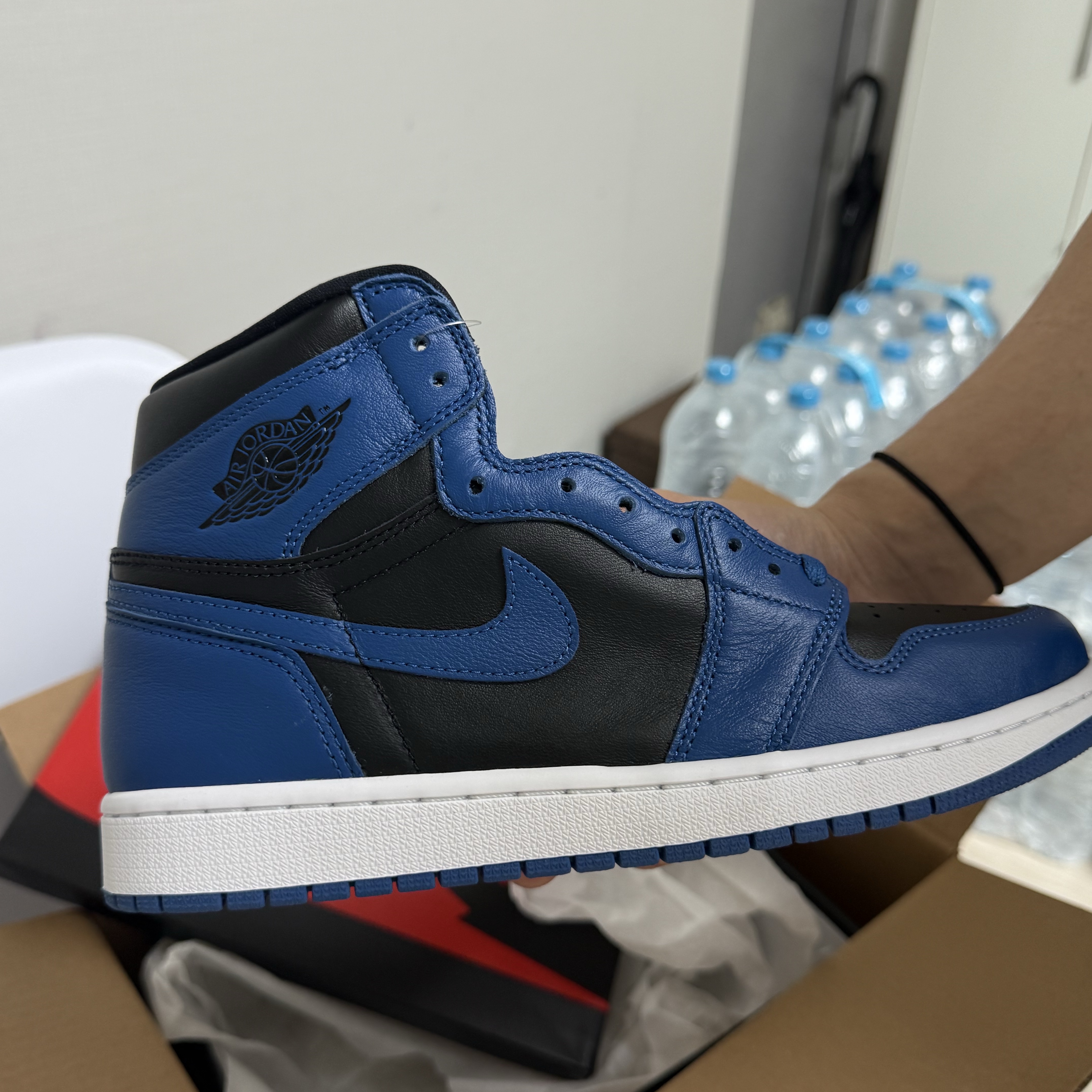 Jordan 1 Retro High OG Dark Marina Blue 착용 스타일 - 3