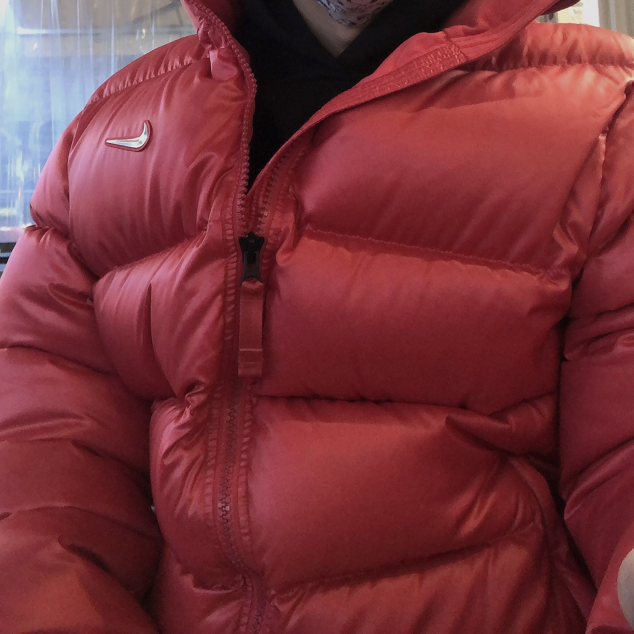 Nike x Drake Nocta Sunset Puffer Jacket Red 착용 스타일