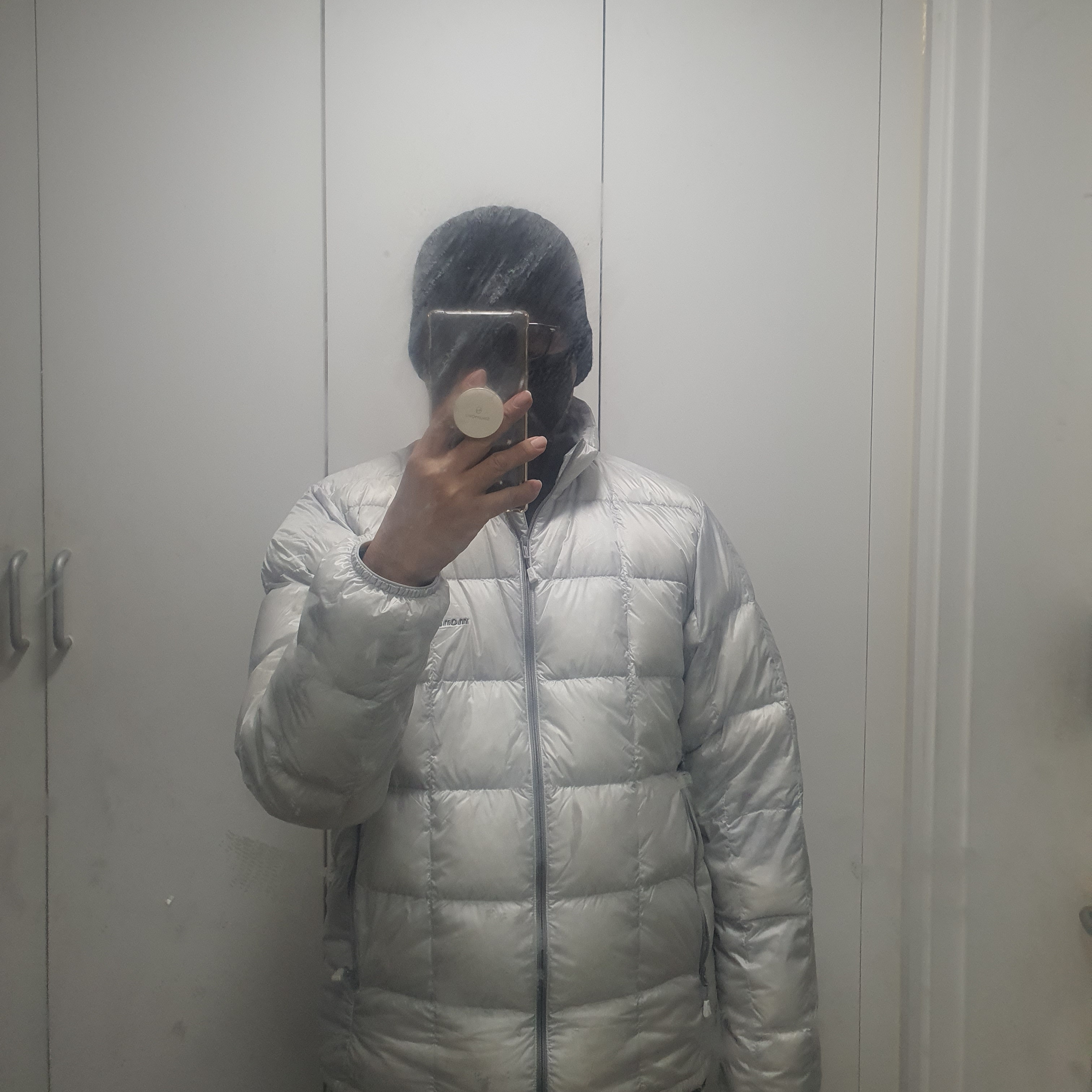 Montbell Superior Down Jacket Light Gray 착용 스타일