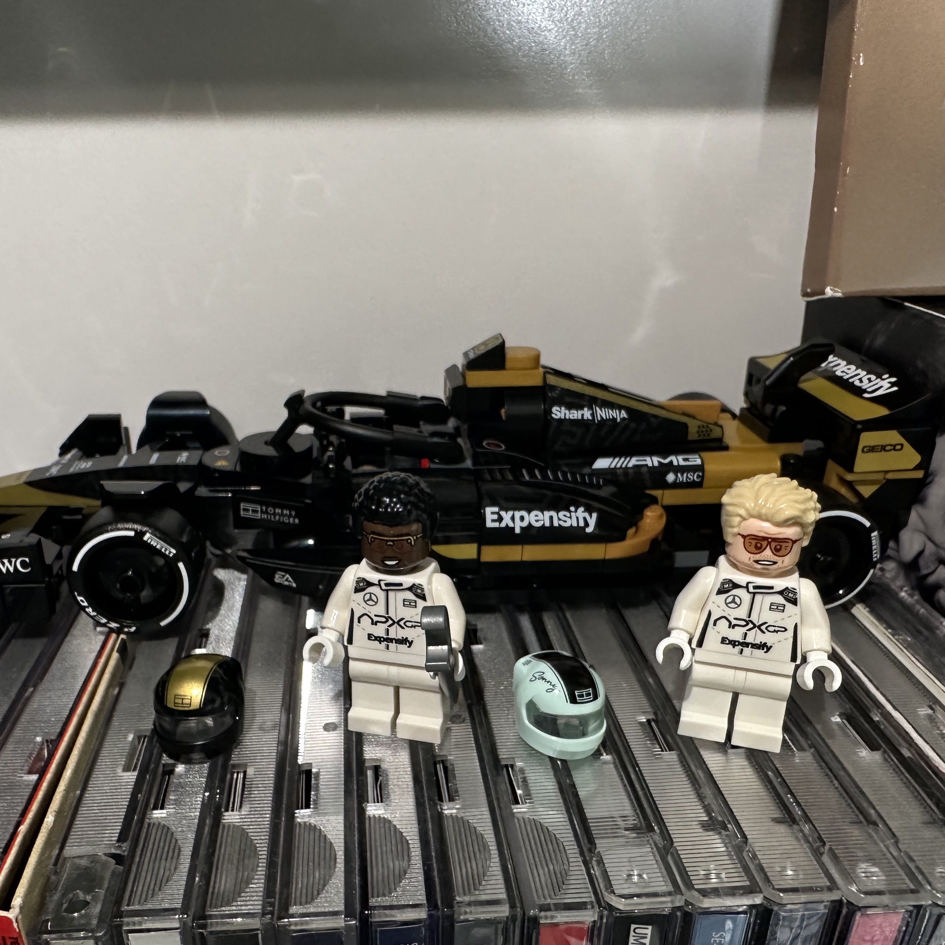 Lego Speed Champions APXGP Team Race Car from F1 The Movie 착용 스타일 - 2