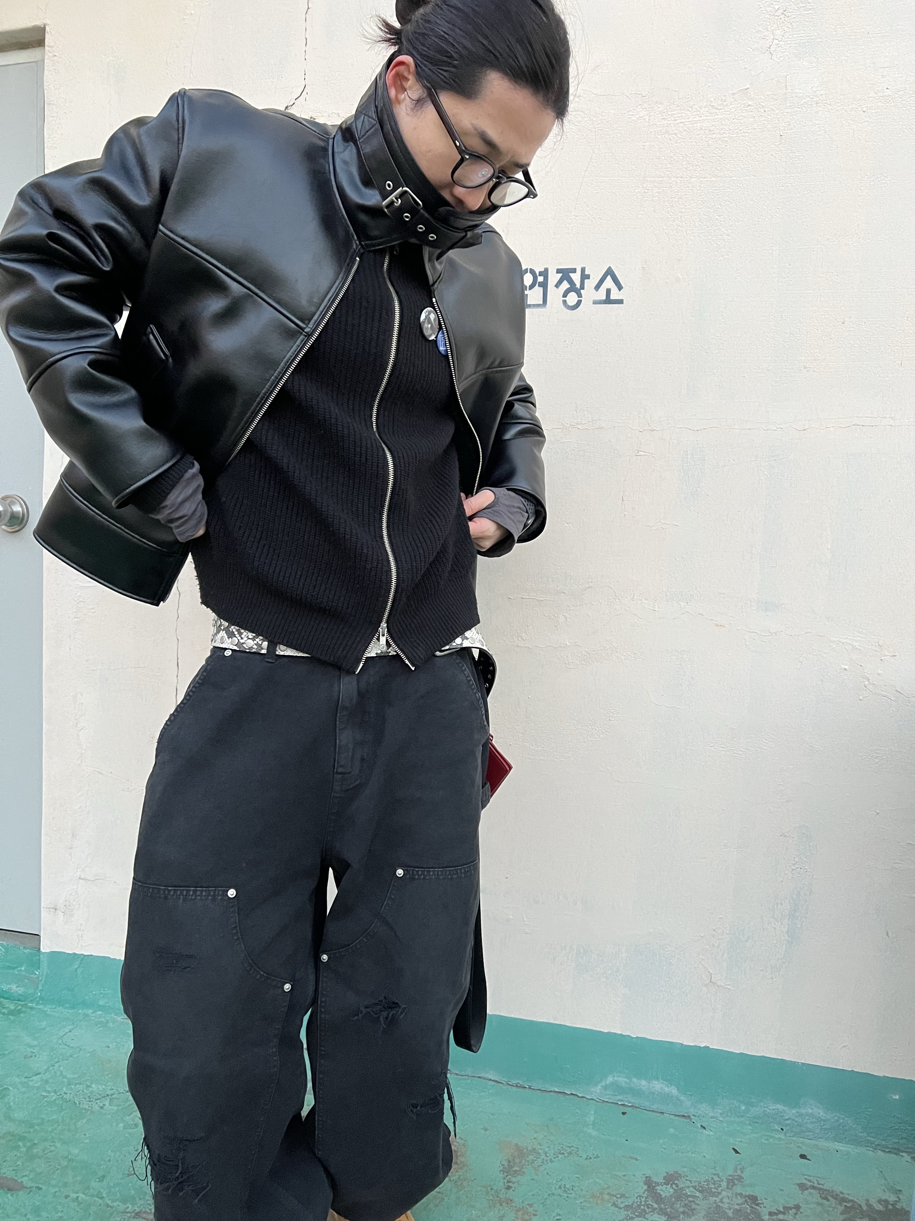 Kinchi x My Name Is Peter Boots - 888 (a) Yellow, Farfromwhat Far Pin Button & Safety Pin 착용 스타일 - 2