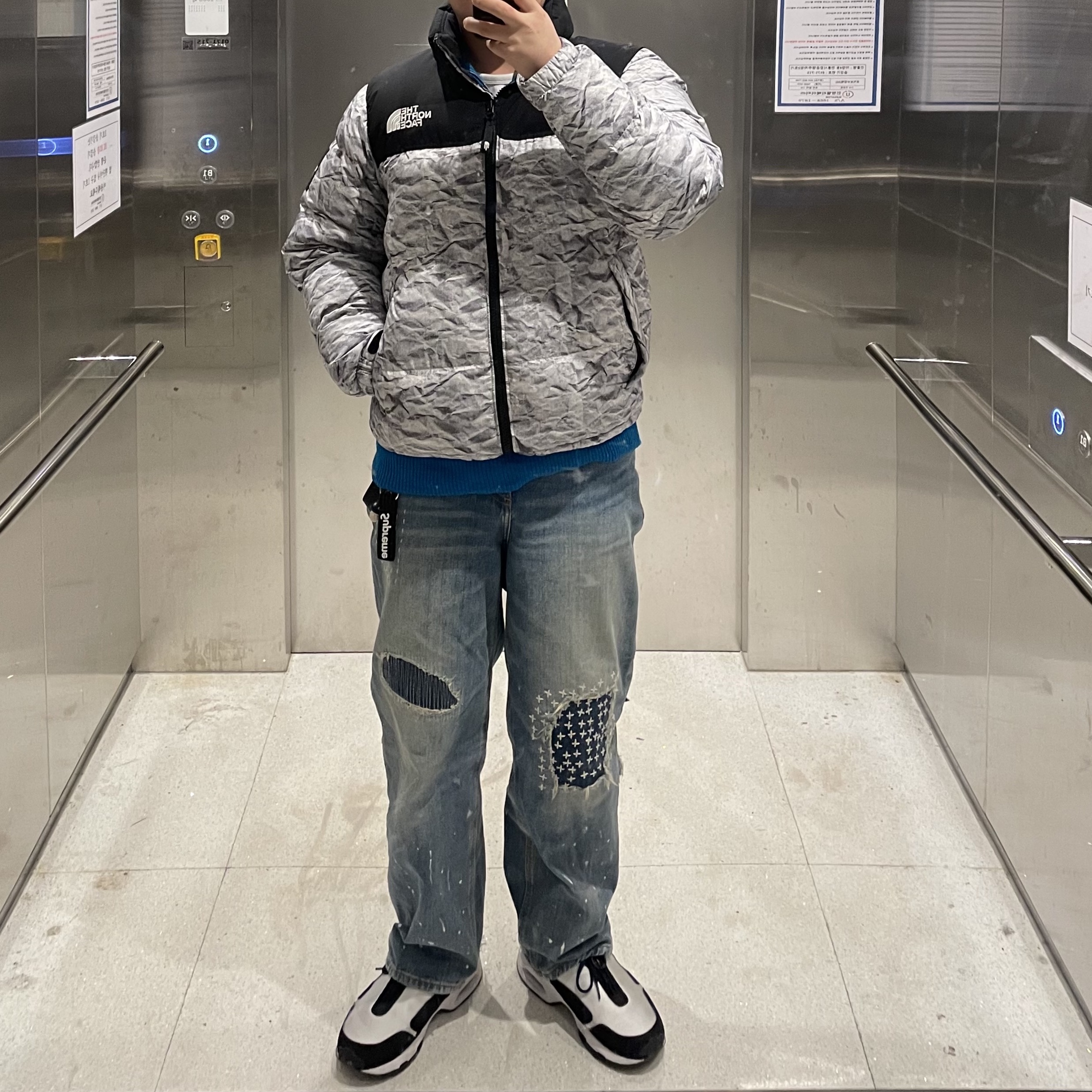 The North Face White Label Novelty Nuptse Down Jacket White, Zara x Ader Error Patchwork Jeans Blue 착용 스타일