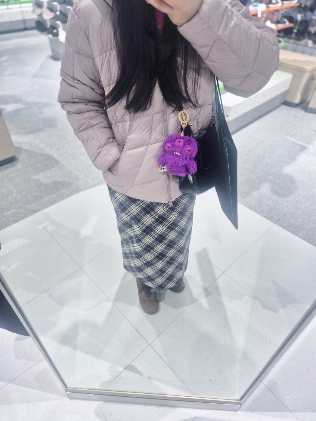 Fuggler Annoyed Alien Keyring Purple, (W) Nike Air Force 1 '07 Cacao Wow 착용 스타일