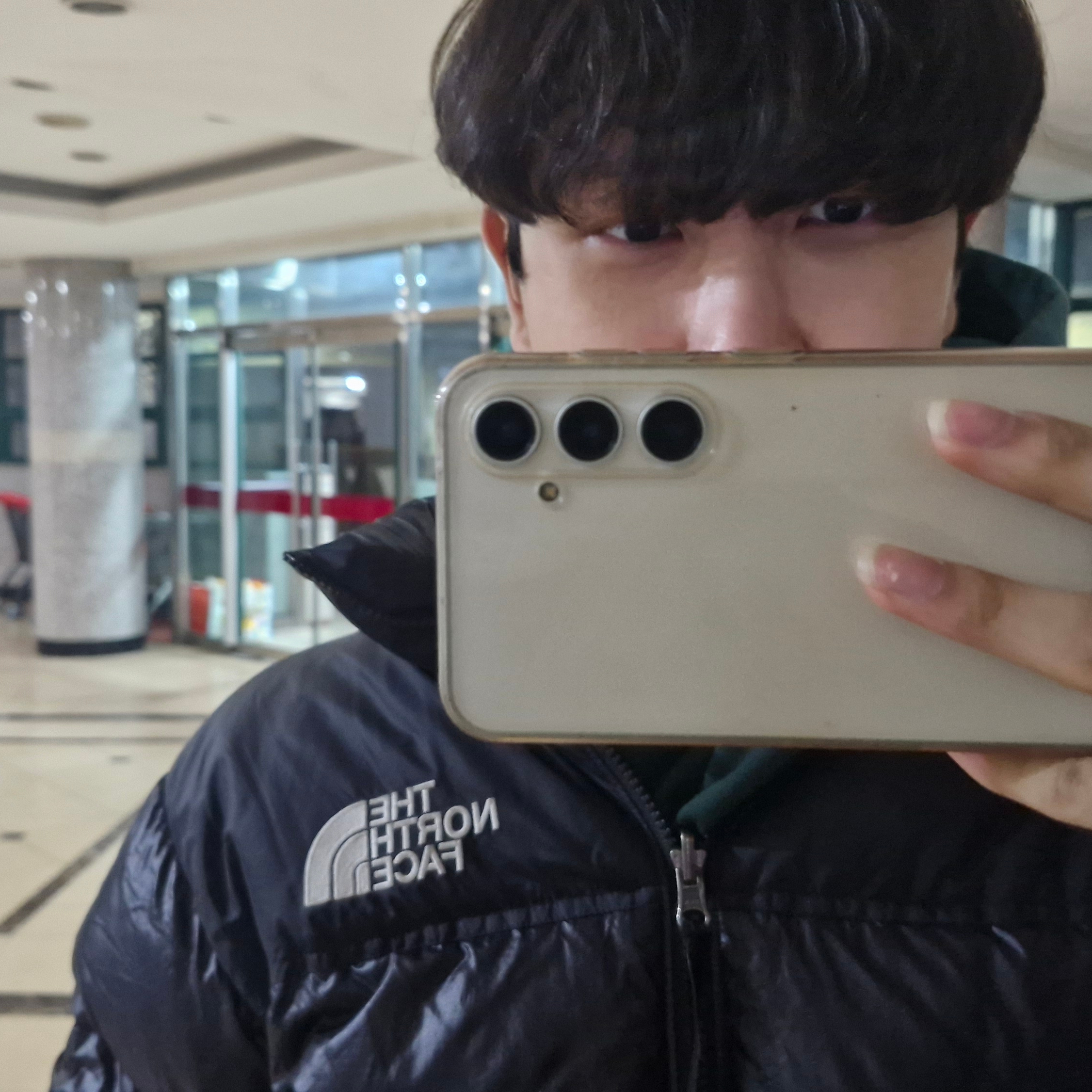 The North Face 1996 Eco Nuptse Jacket Real Black, IAB Studio Hoodie Deep Green 착용 스타일