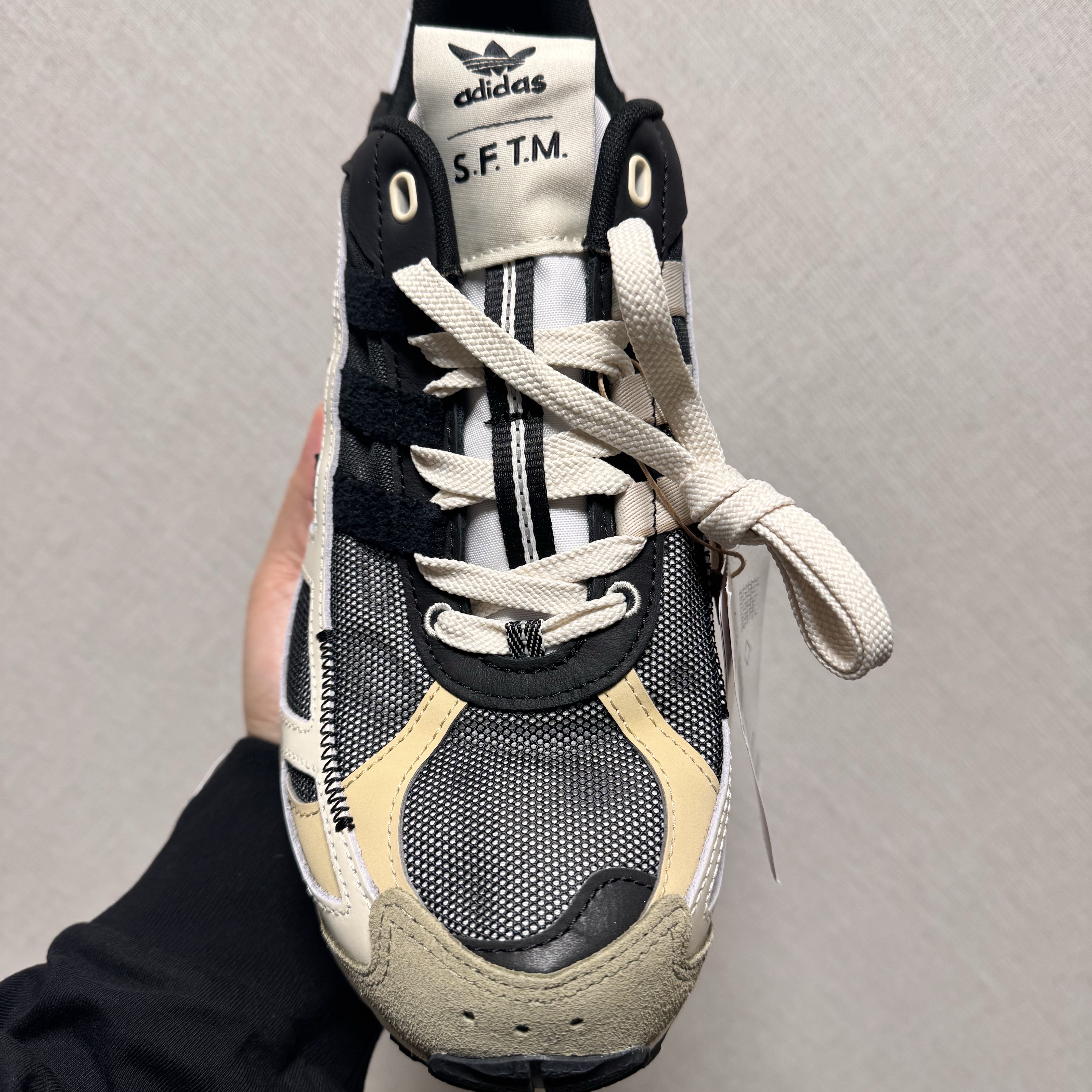 Adidas x Song for the Mute Shadowturf Core Black 착용 스타일 - 2