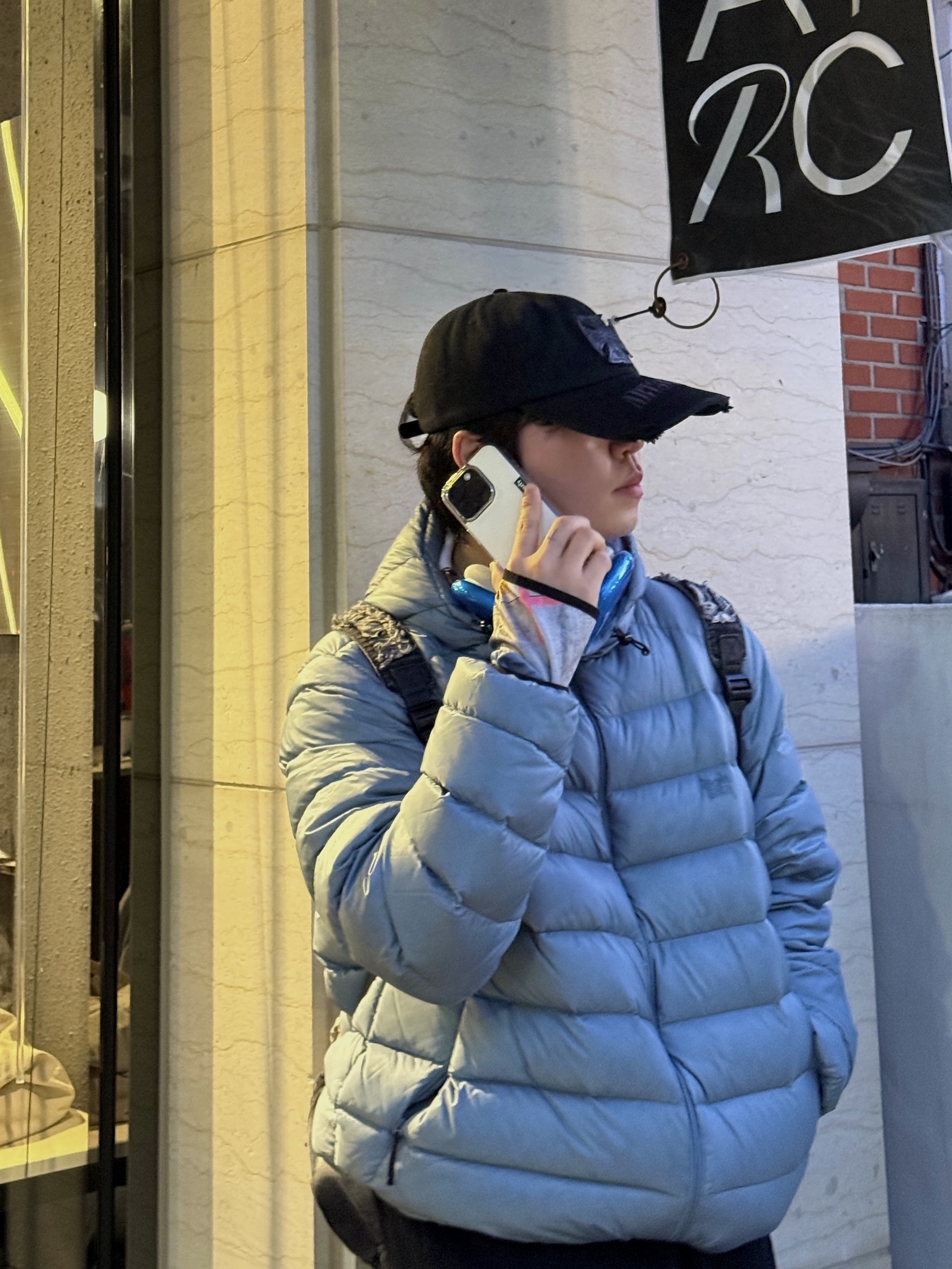 ETCE Cross Destroyed Cap Black, Apple AirPods Max Lightning Silver (Korean Ver.) 착용 스타일 - 3