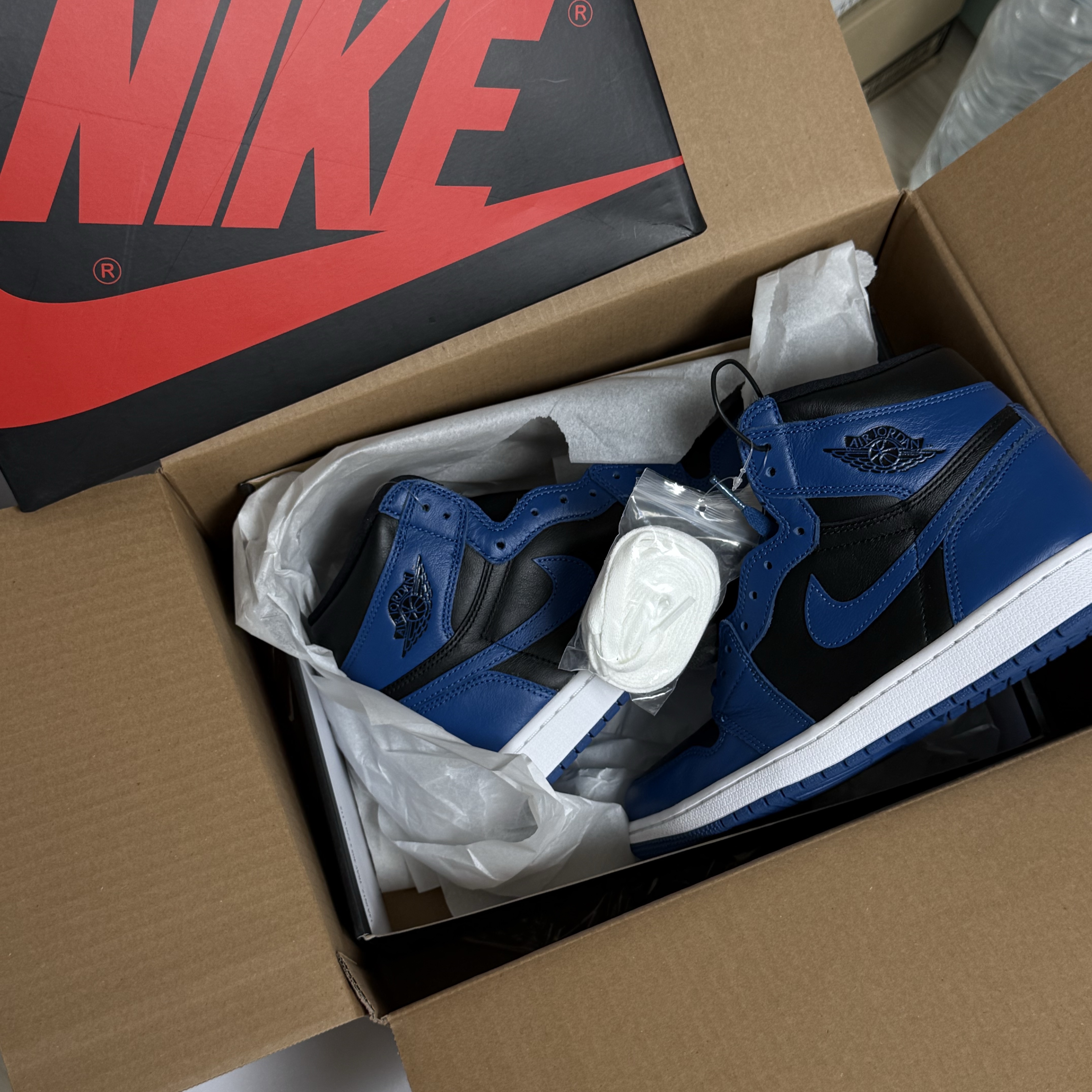 Jordan 1 Retro High OG Dark Marina Blue 착용 스타일 - 2