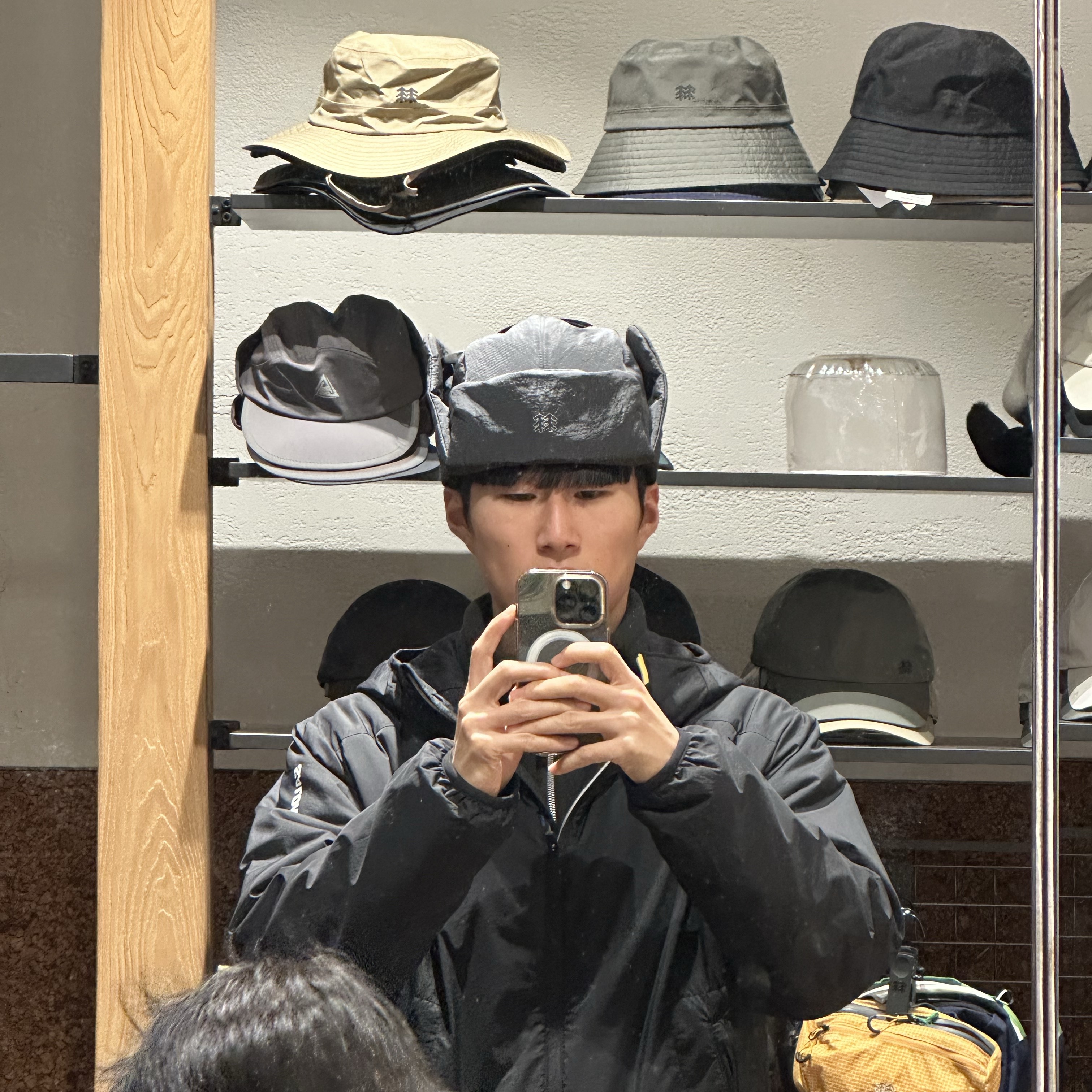 Salomon Modisay Padded Jacket Black 착용 스타일