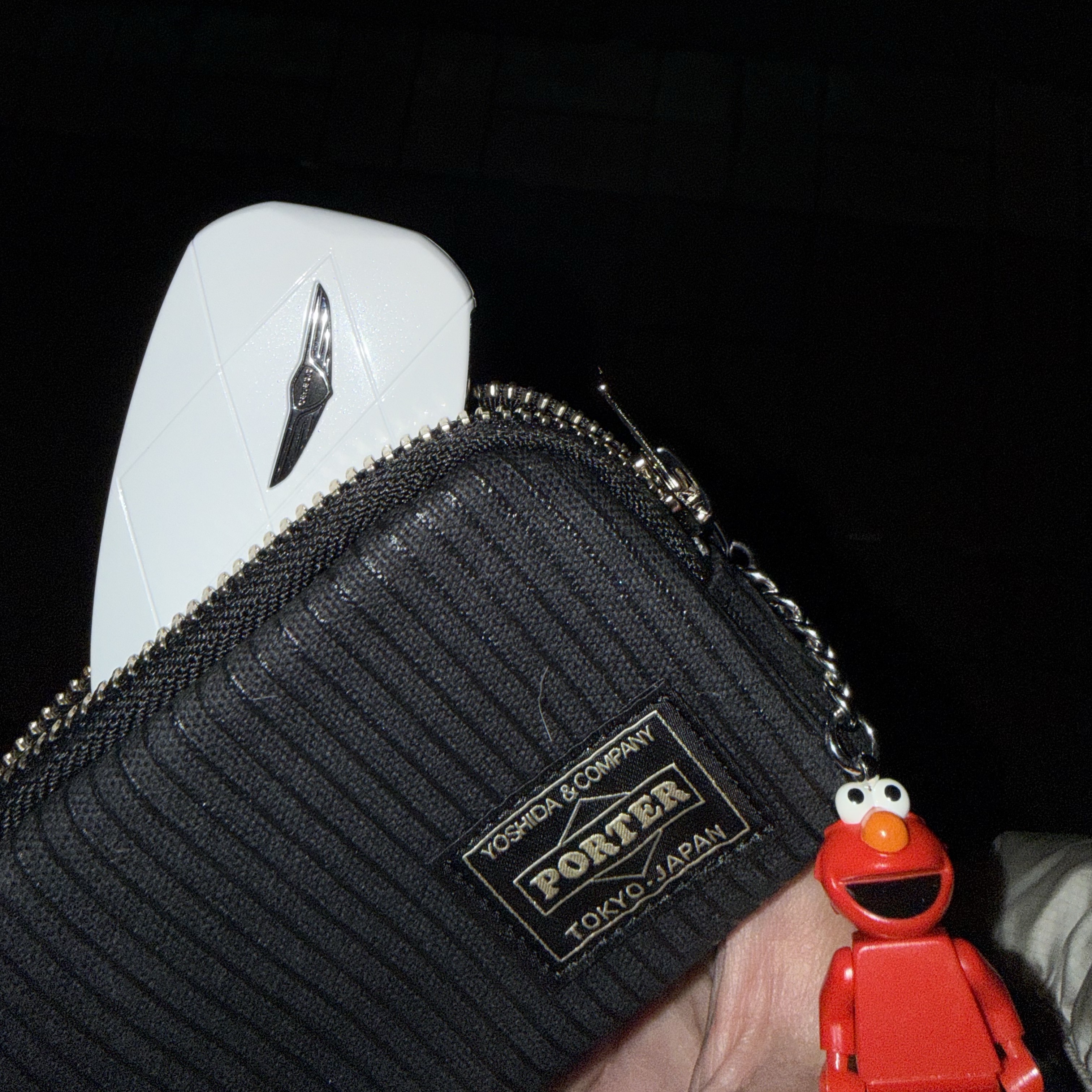 Porter Drawing Coin Key Case Black 착용 스타일