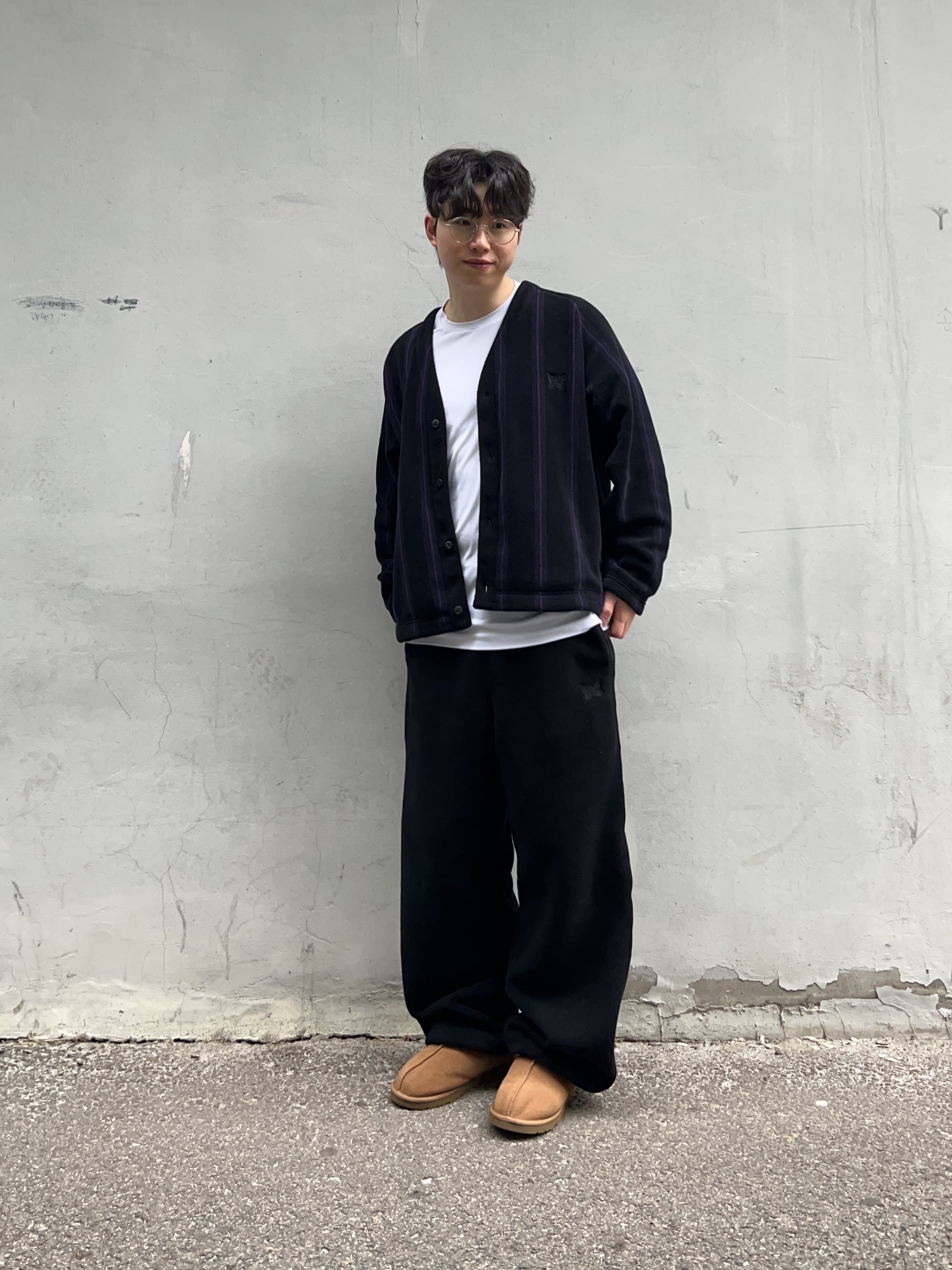 Uniqlo x Needles Fleece Oversized Cardigan Black - KR, Uniqlo x Needles Fleece Wide Pants Black - KR 착용 스타일 - 3