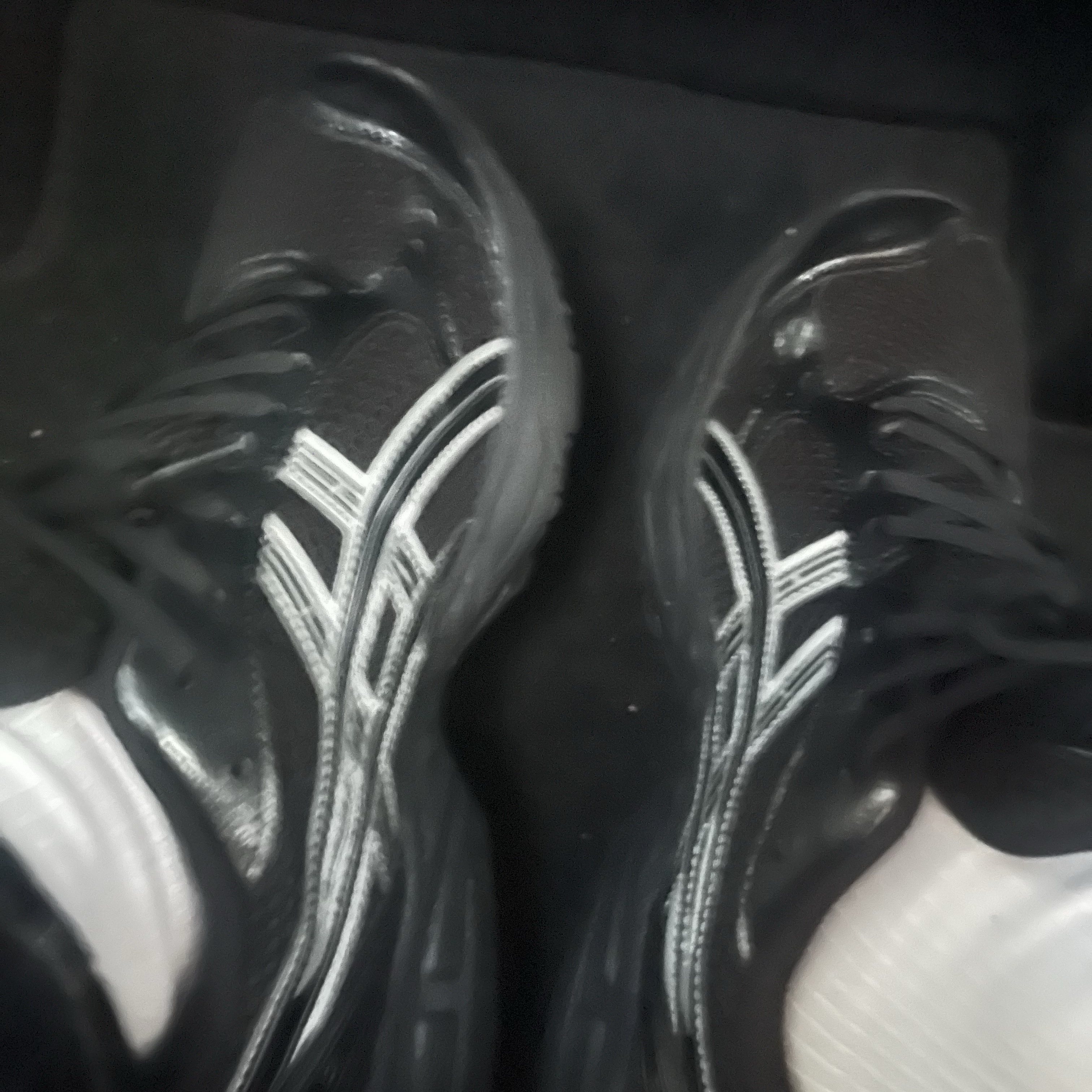 Asics Gel-Kayano 14 Black Pure Silver 착용 스타일