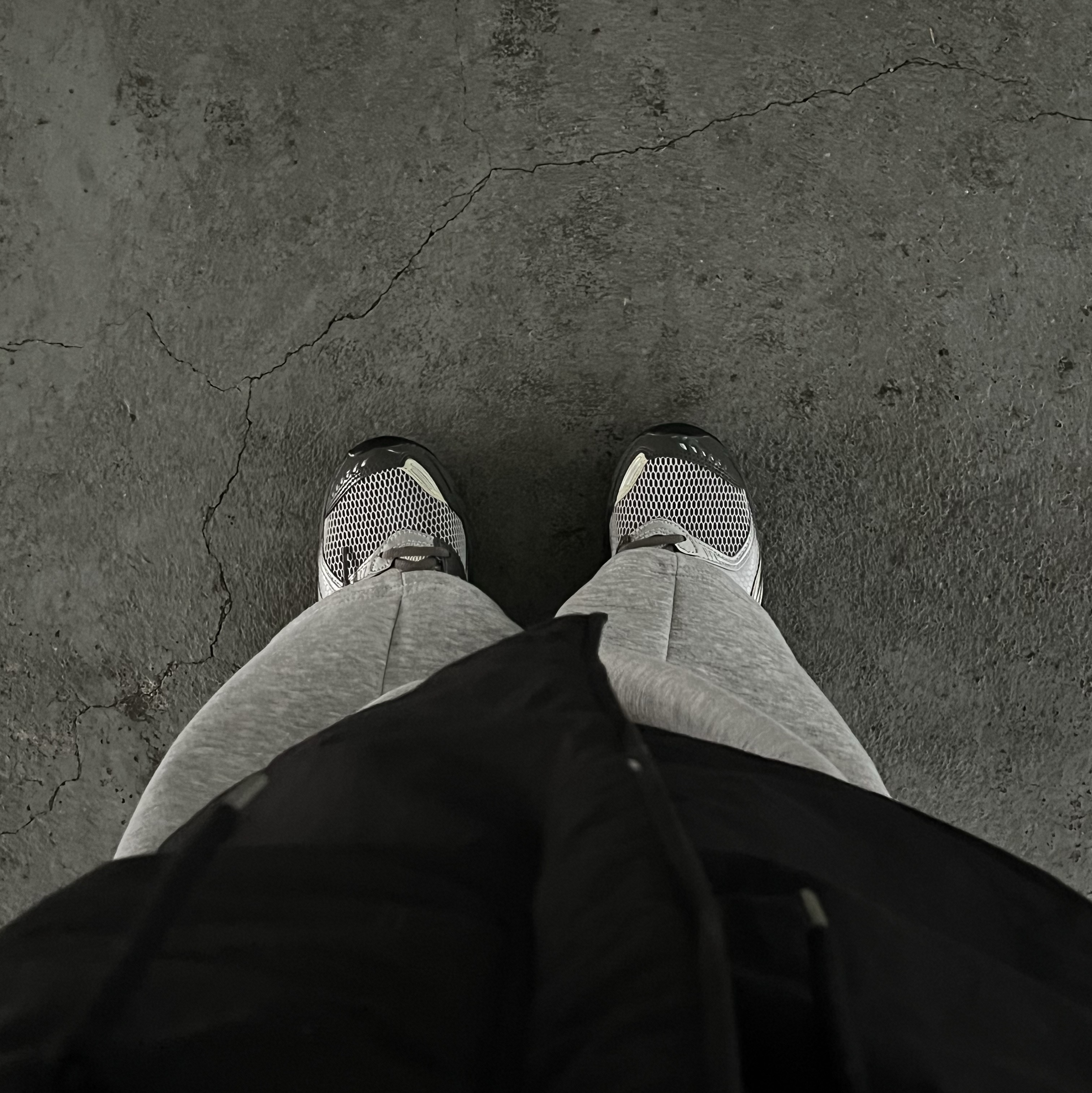 Asics Gel-DS Trainer 14 Truffle Grey Pure Silver 착용 스타일