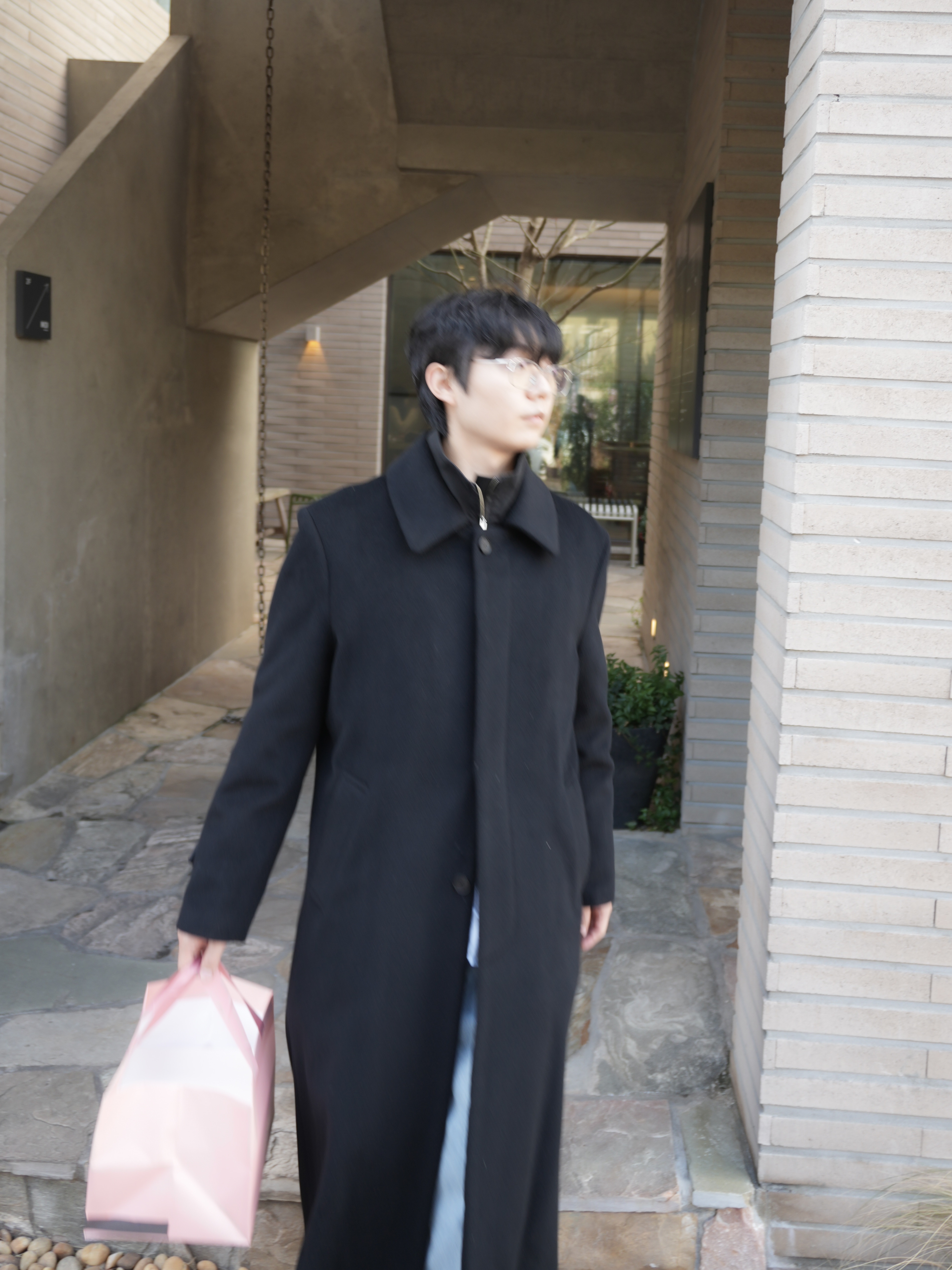 Maison Margiela Tabi Ankle Boots Black 착용 스타일 - 4
