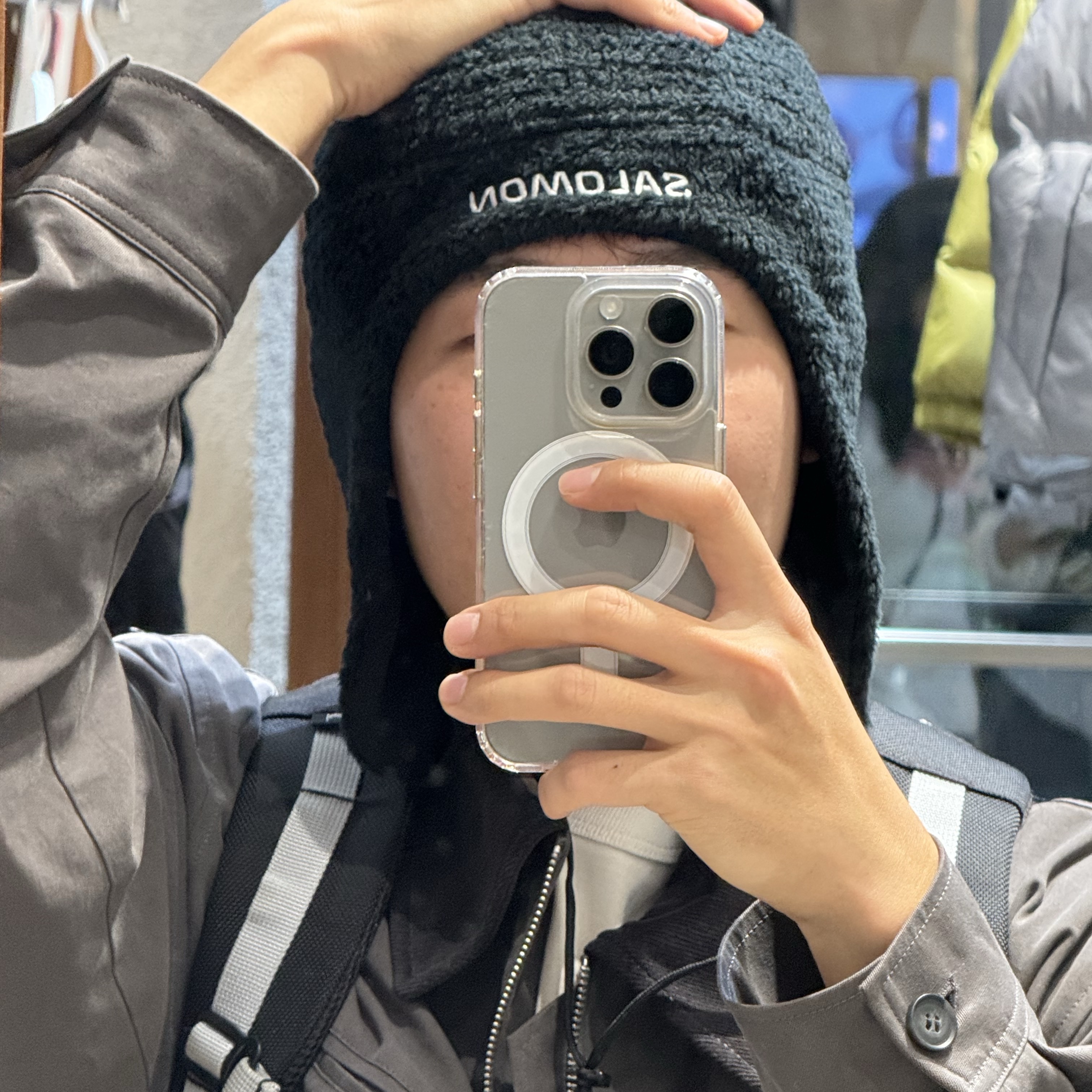 Salomon Sierra Fleece Beanie Black 착용 스타일