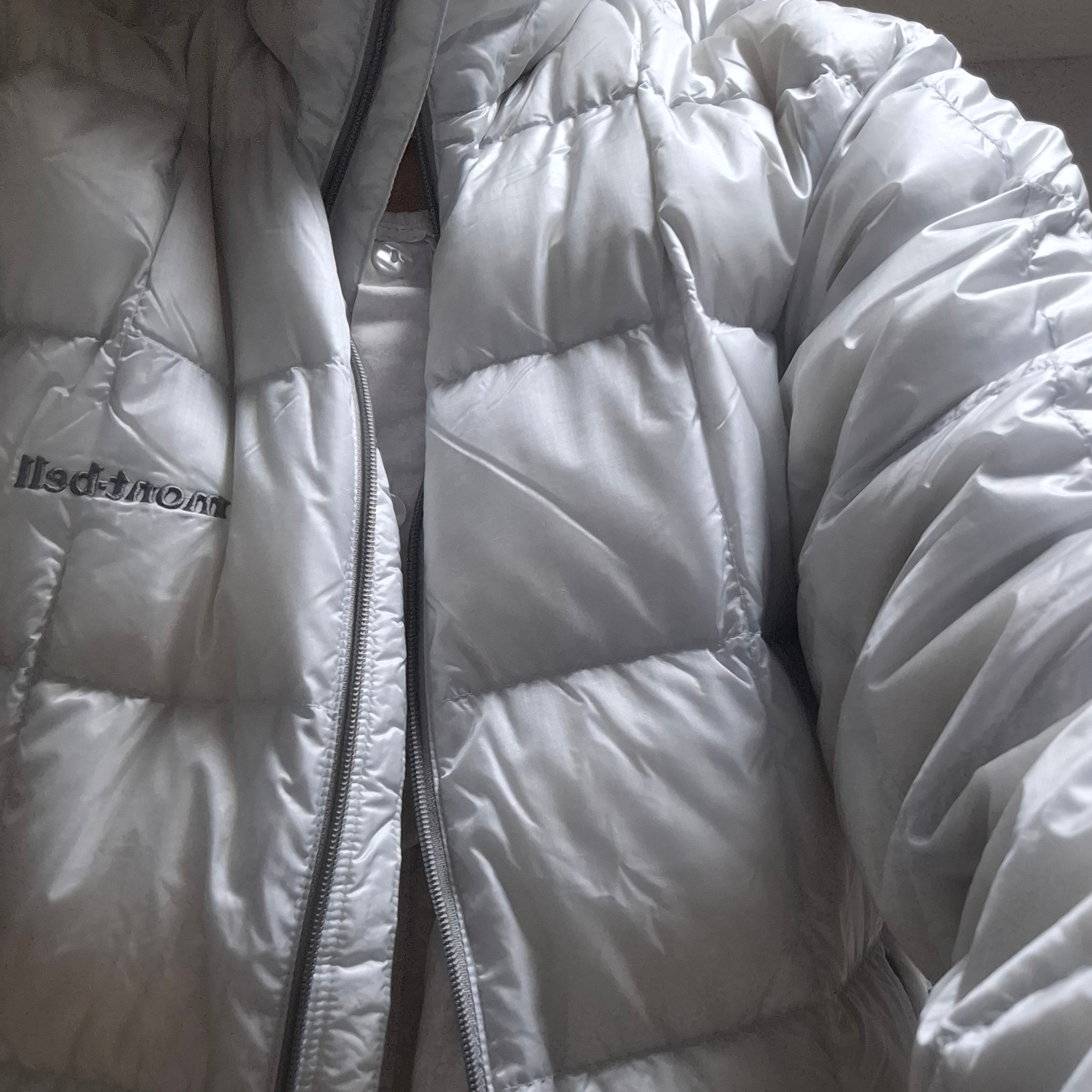 Montbell Superior Down Jacket Light Gray 착용 스타일