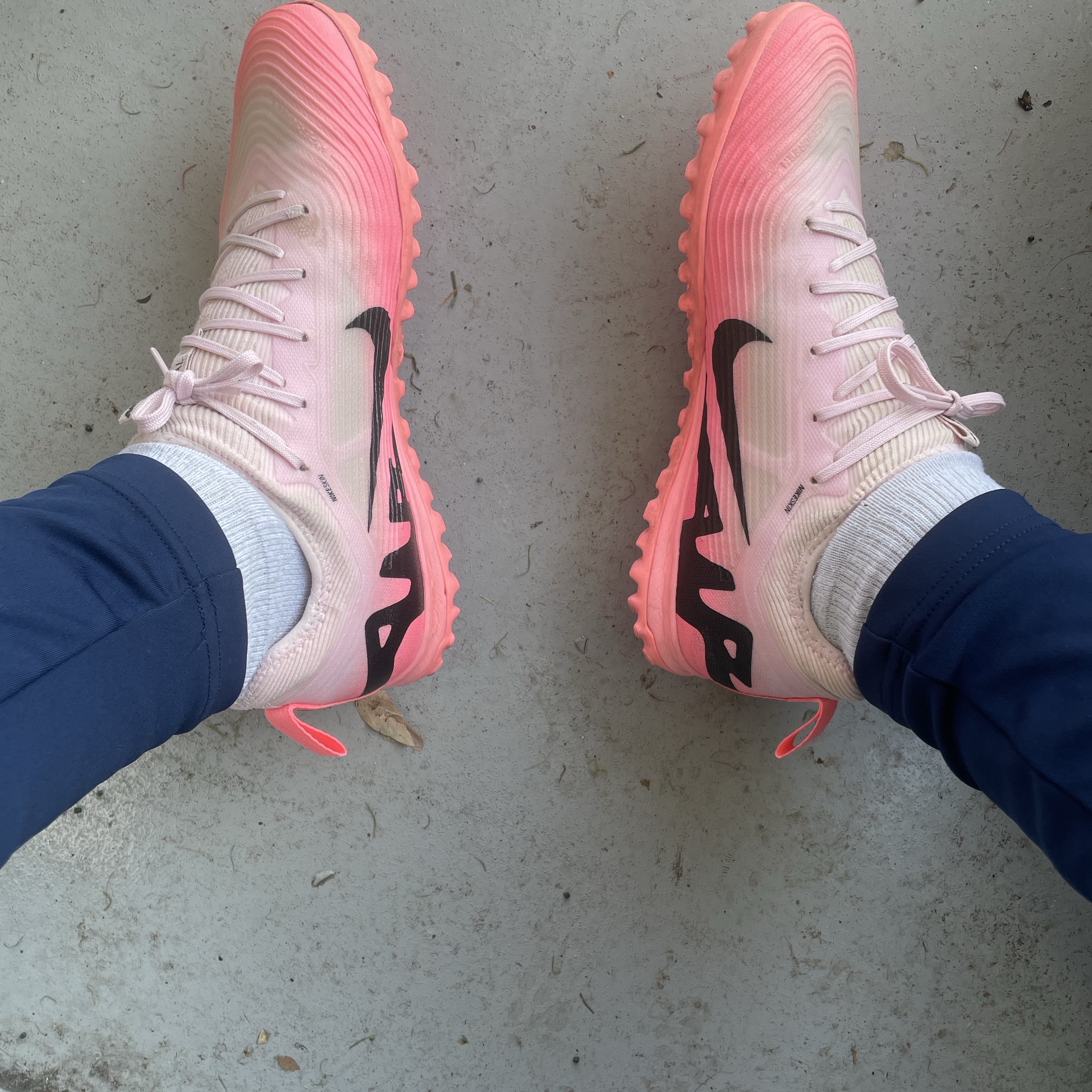 Nike Zoom Mercurial Vapor 15 Pro TF Pink Foam Black 착용 스타일 - 2