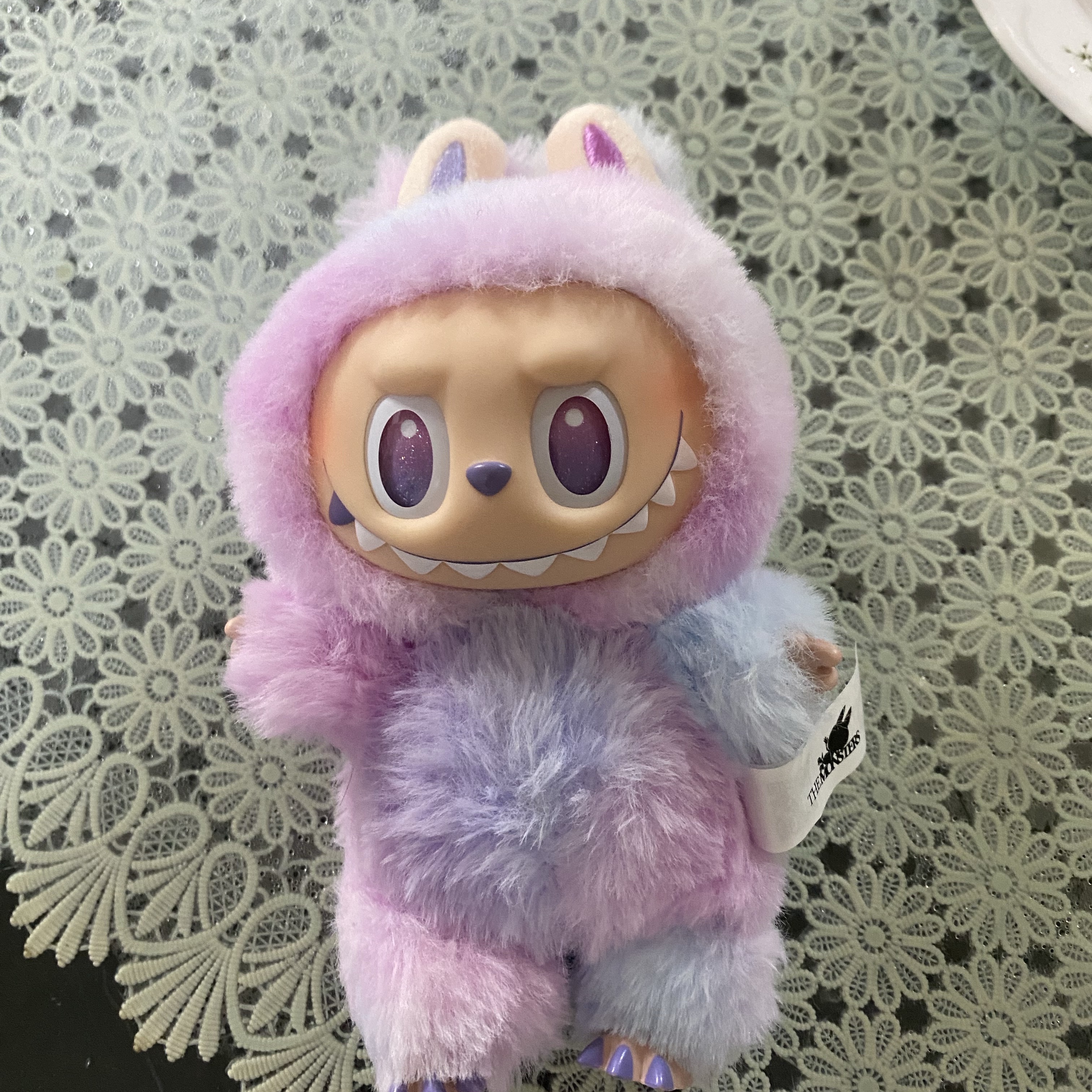 Pop Mart Labubu The Monsters Highlight Series Luck Keyring (Opened Case) 착용 스타일