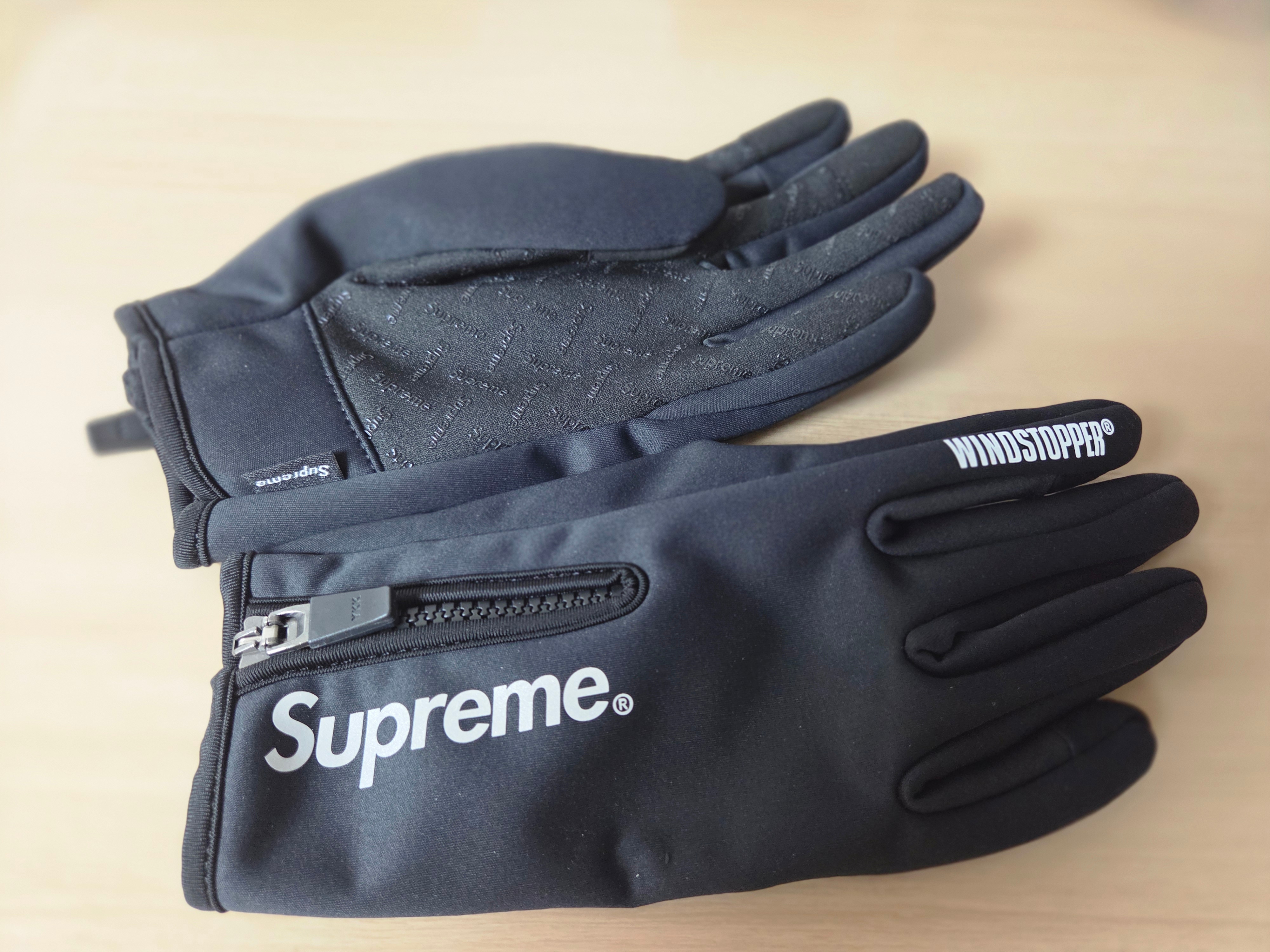 Supreme Windstopper Zip Gloves Black - 25FW 착용 스타일 - 2