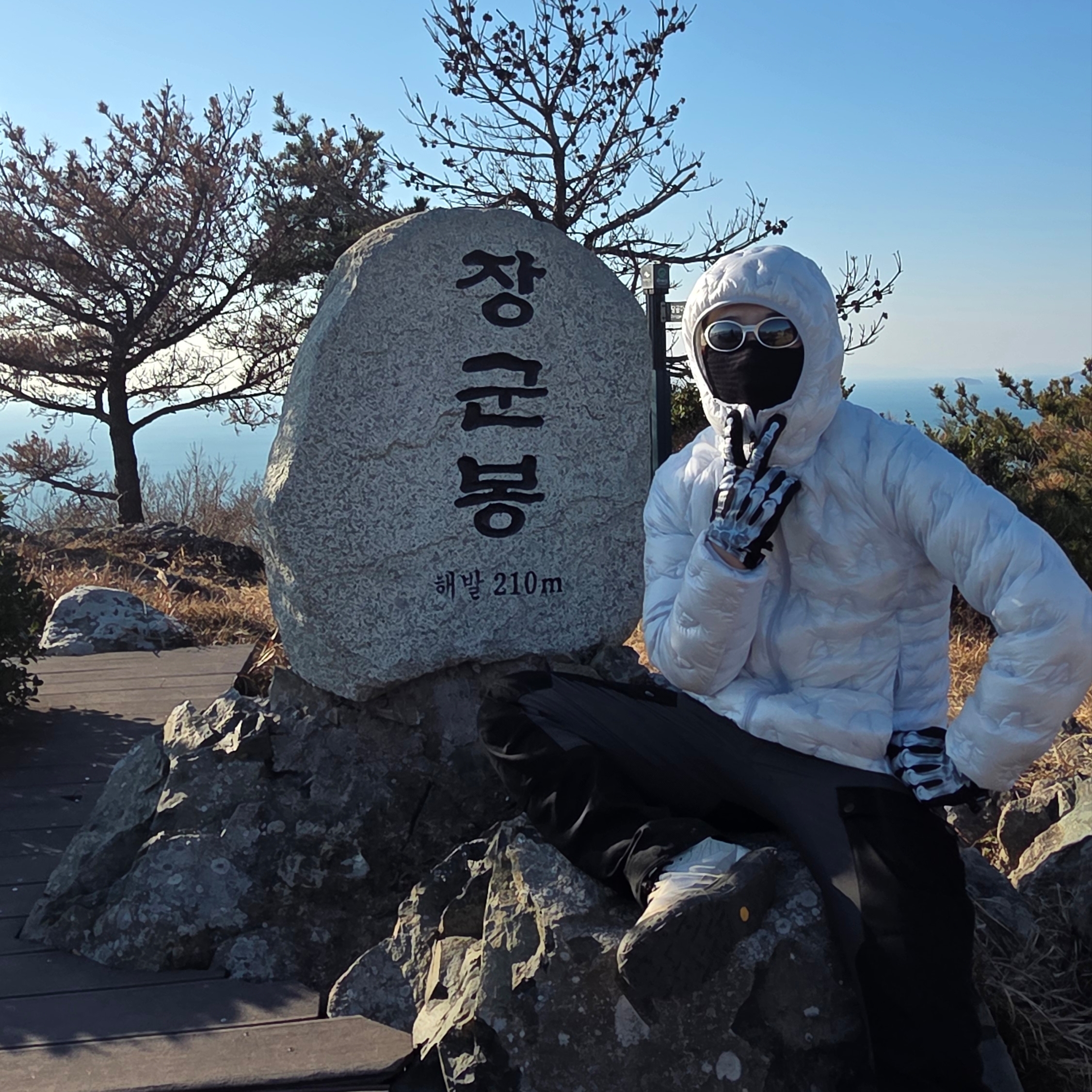 Palace Polartec Boney Gloves Black - 25FW, Oakley Eye Jacket Redux Silver Frame Prizm Black Polarized Lenses High Bridge Fit 착용 스타일