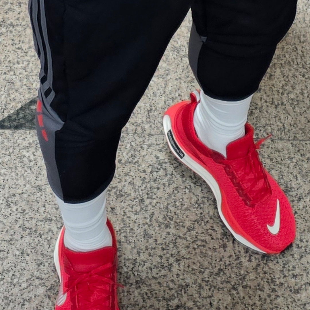 Nike ZoomX Invincible Run 3 University Red White 착용 스타일