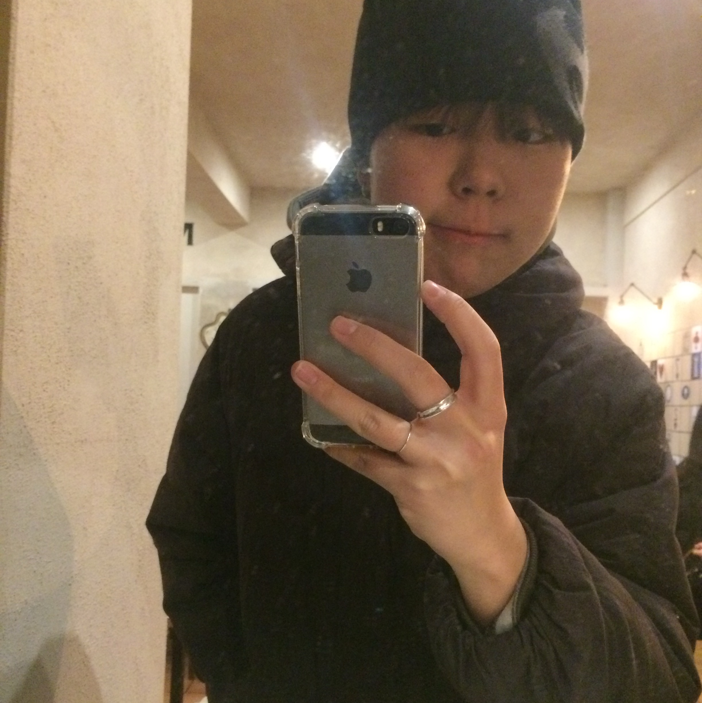 Sansan Gear Logo Beanie Black 착용 스타일 - 2